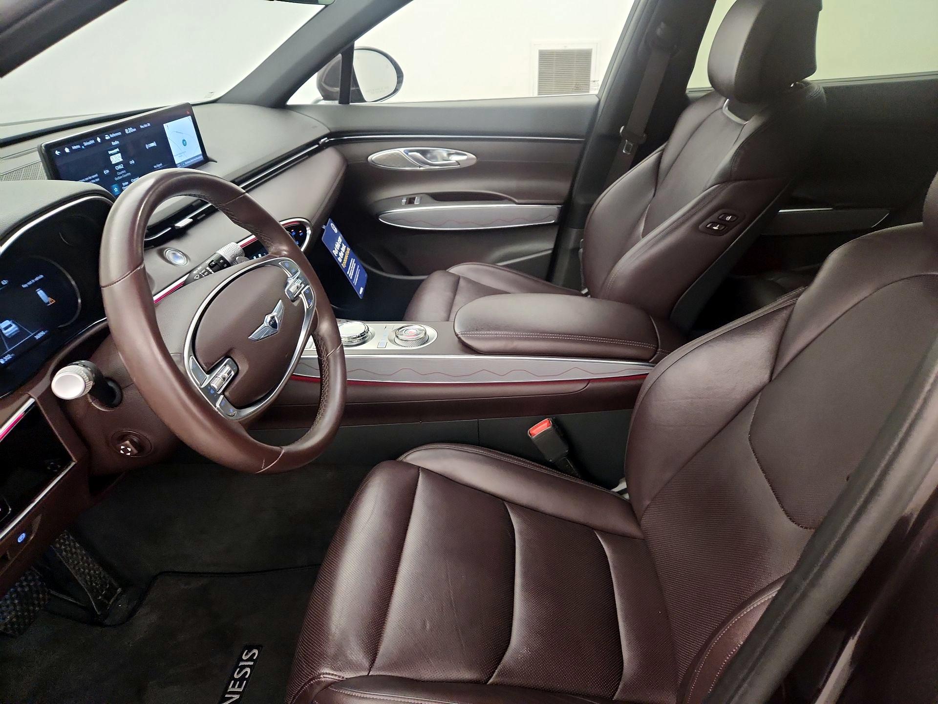 Thumbnail: 2023 Genesis GV70 - 11