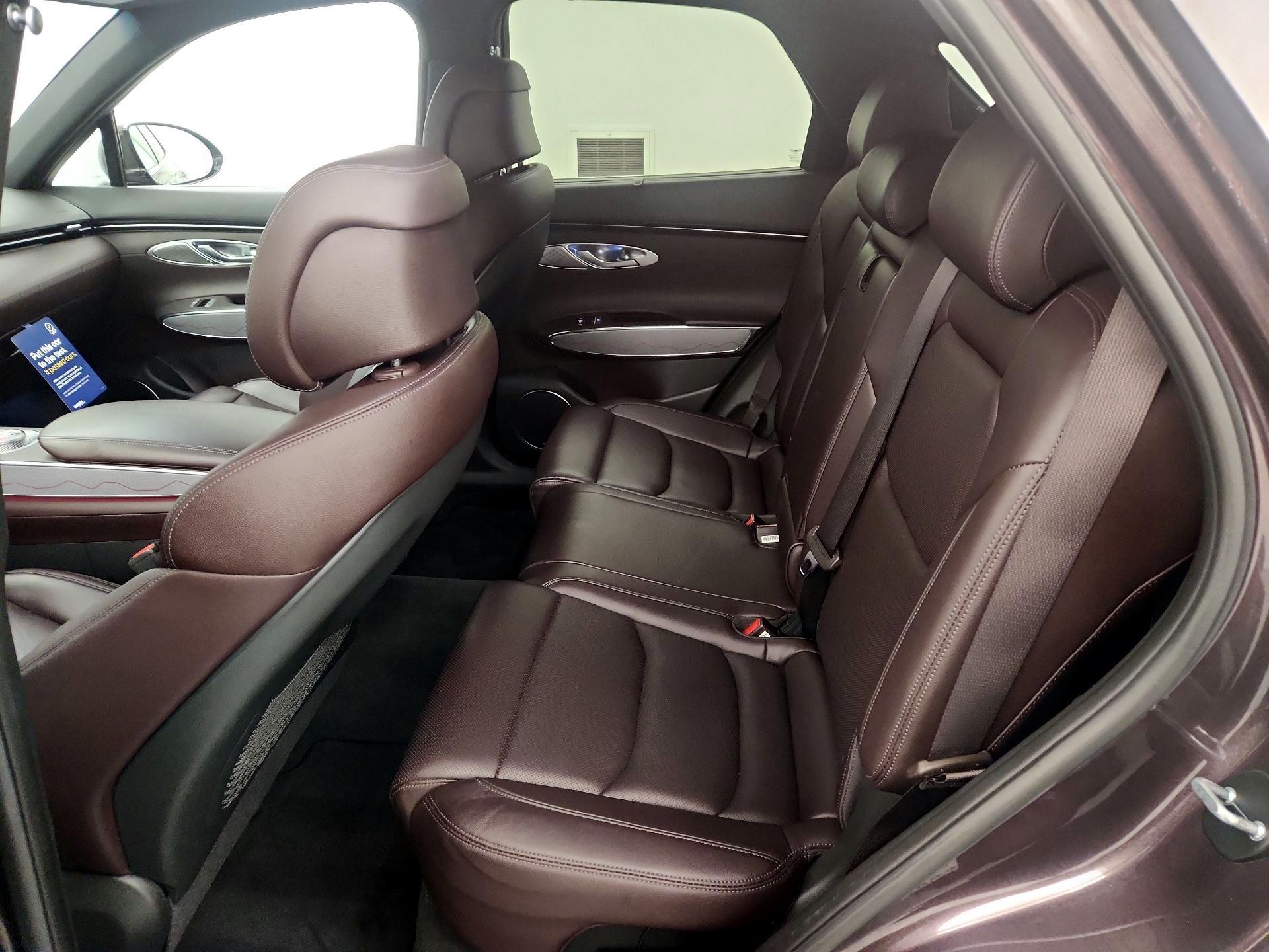 Thumbnail: 2023 Genesis GV70 - 18