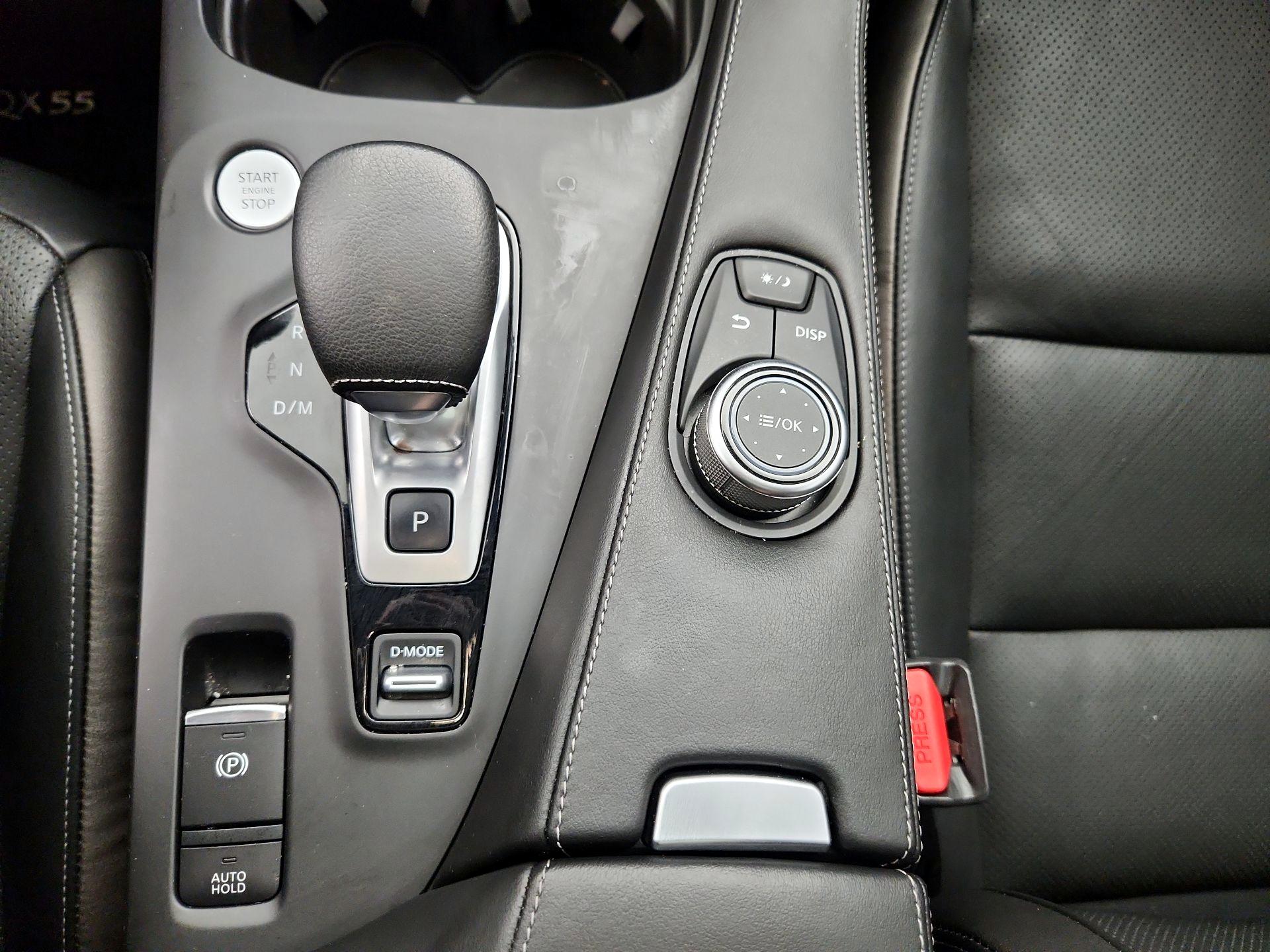 Thumbnail: 2023 INFINITI QX55 - 17