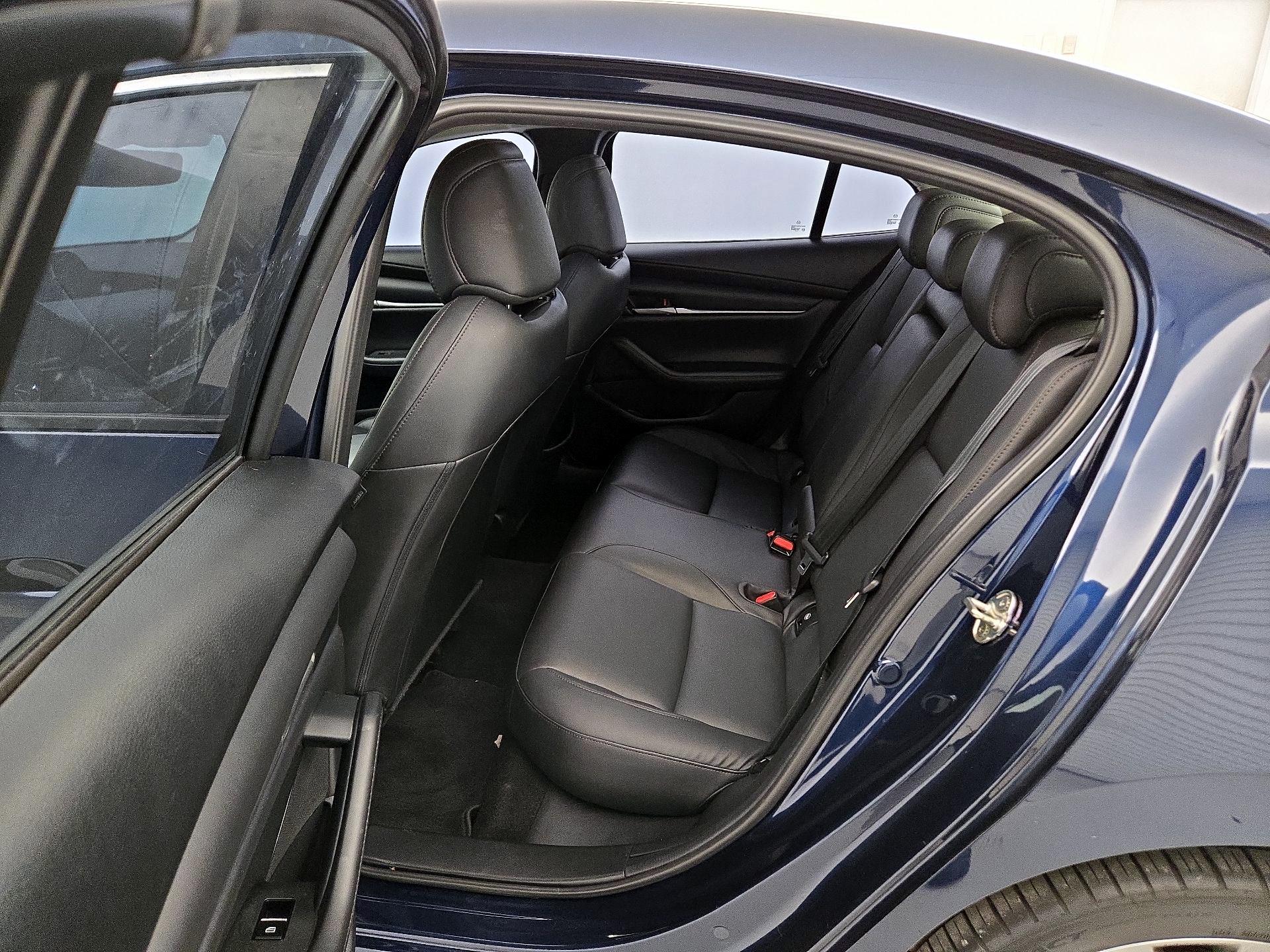 Thumbnail: 2022 Mazda Mazda3 - 20