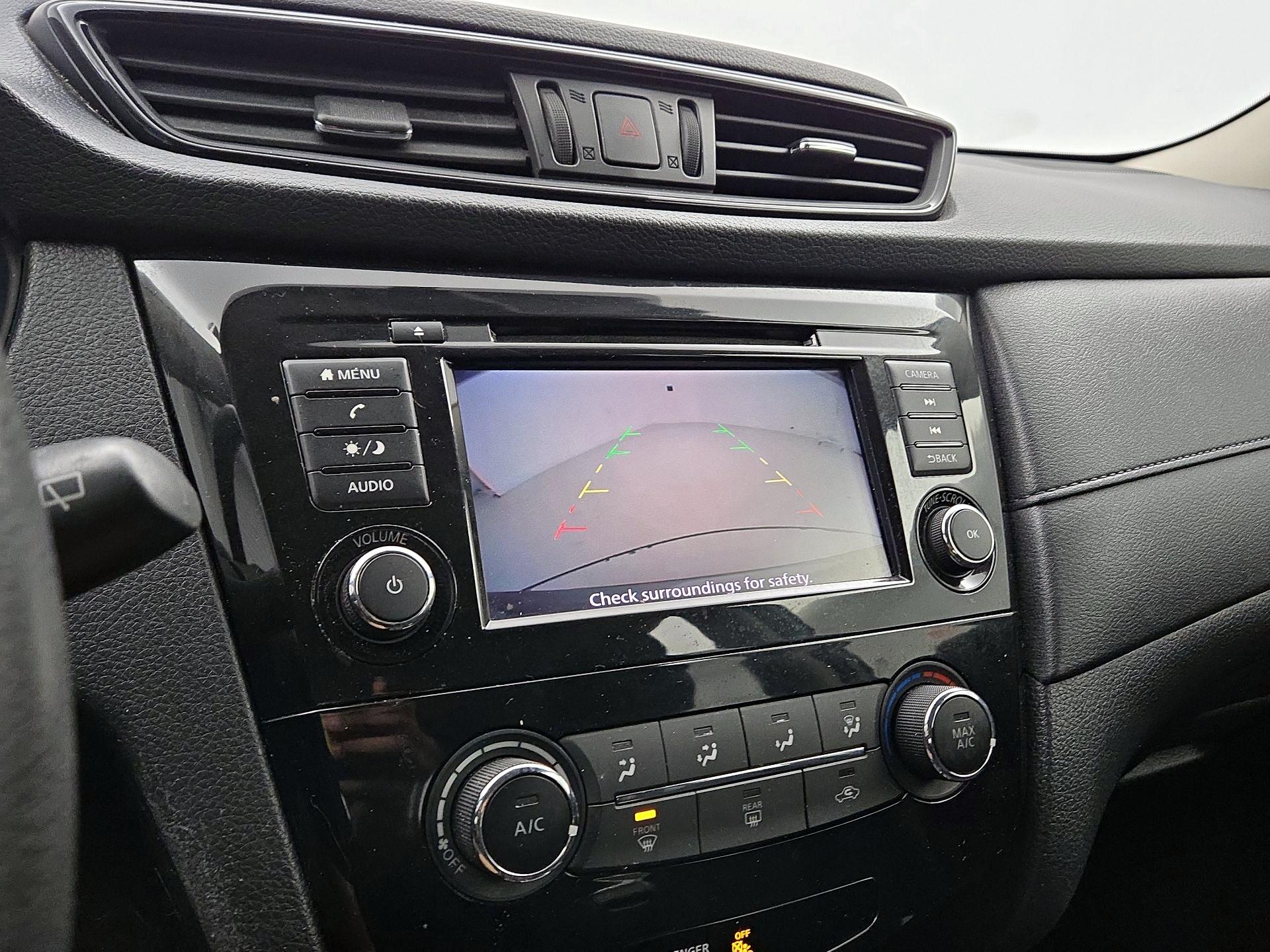 Thumbnail: 2018 Nissan Rogue - 14