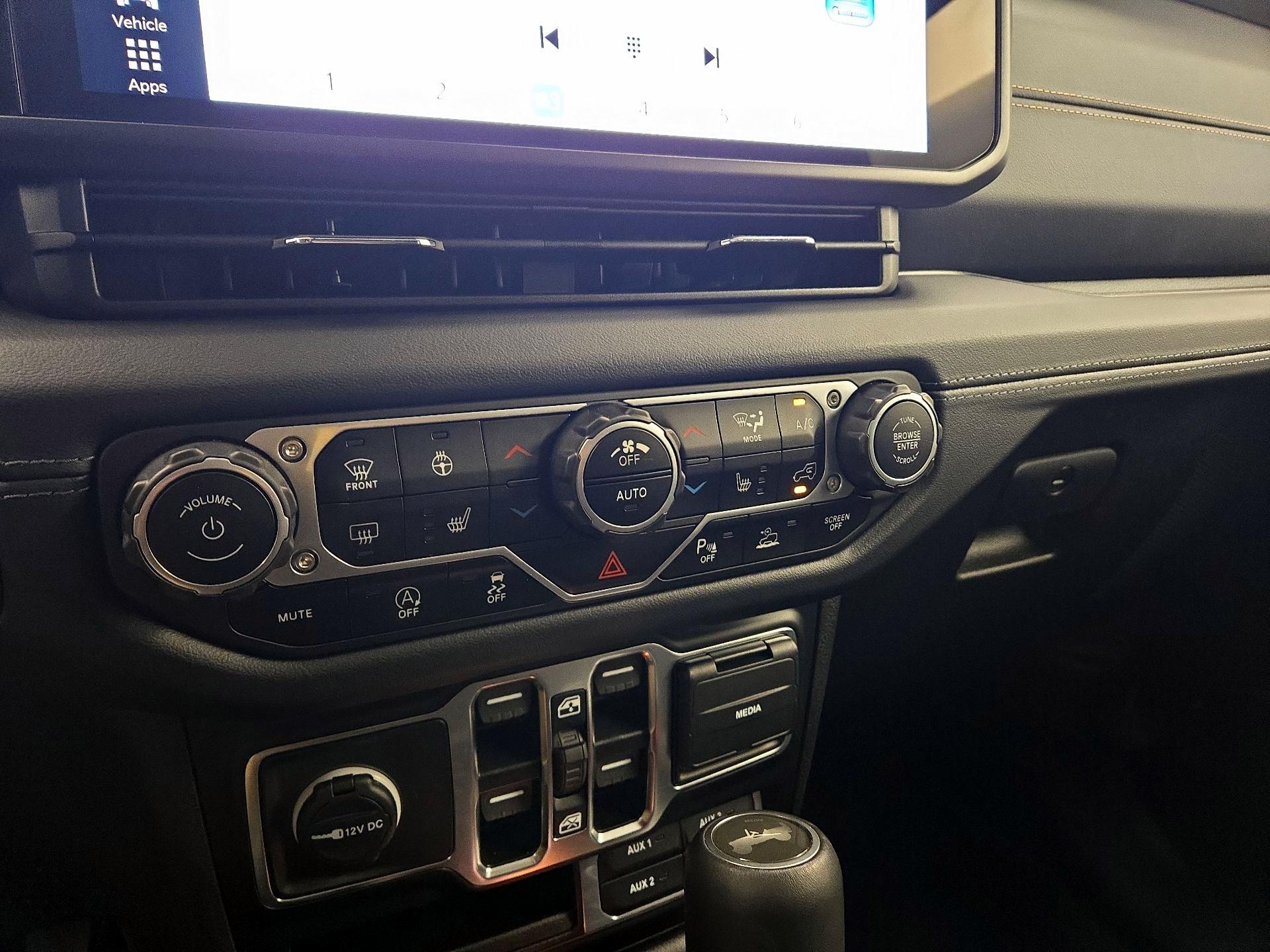 Thumbnail: 2024 Jeep Wrangler - 16