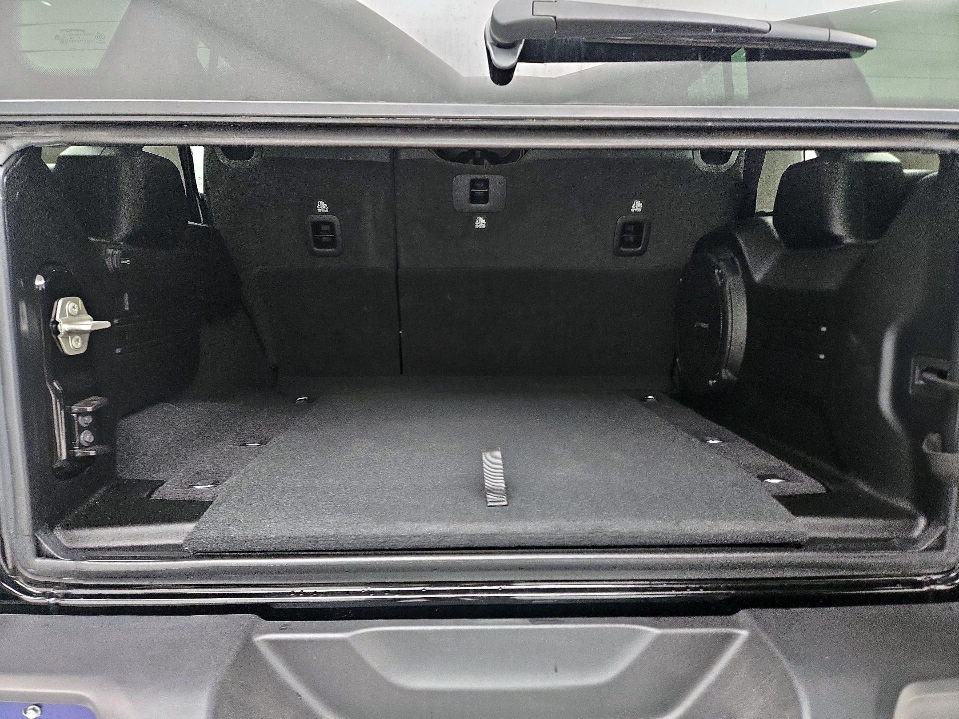 Thumbnail: 2024 Jeep Wrangler - 20