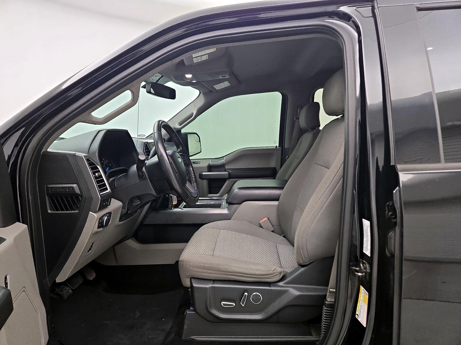 Thumbnail: 2016 Ford F-150 - 11