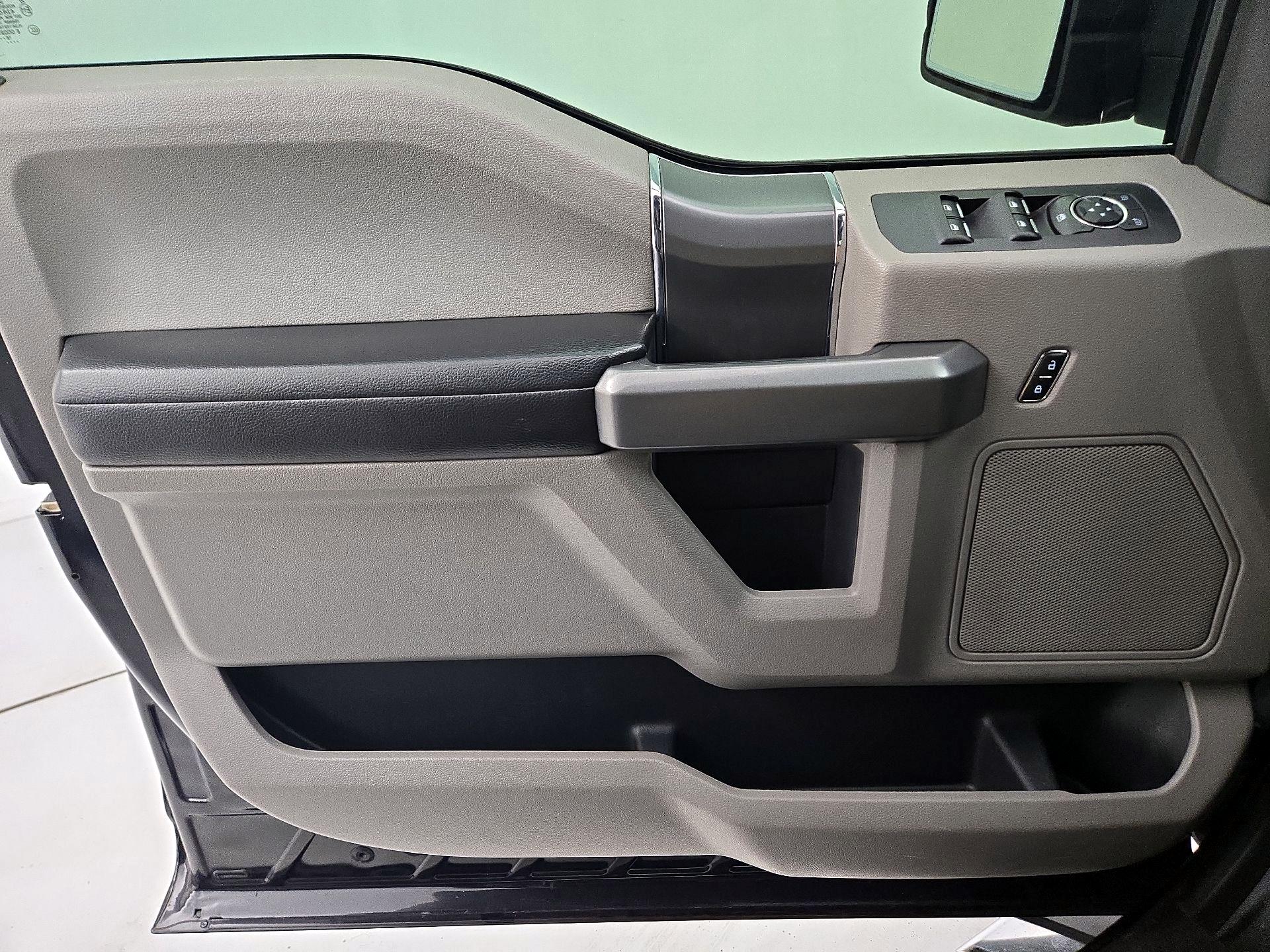 Thumbnail: 2016 Ford F-150 - 12