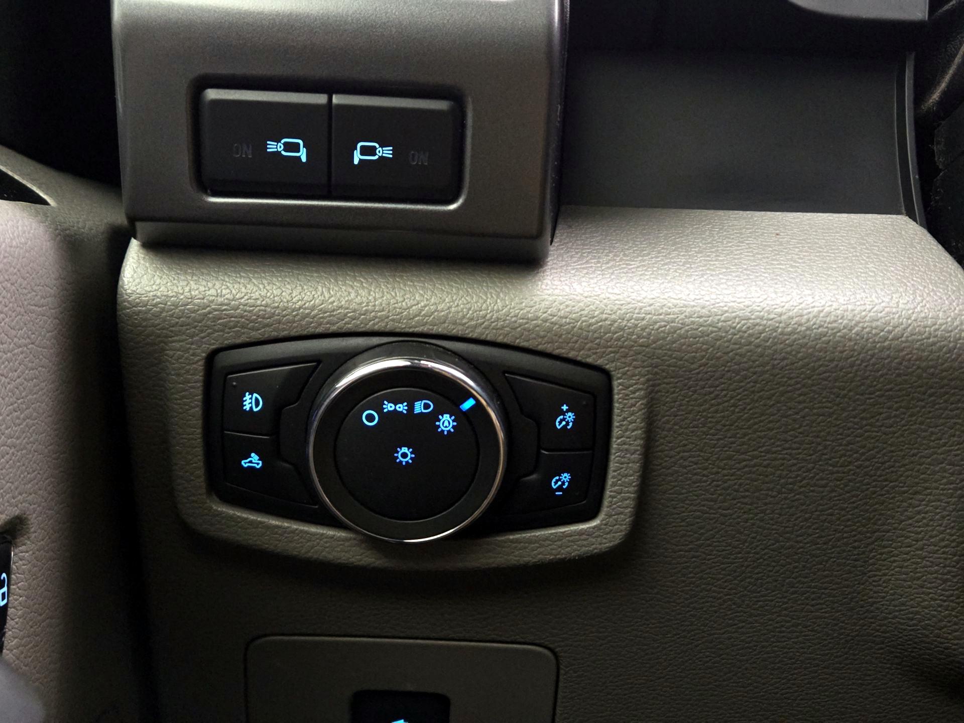 Thumbnail: 2016 Ford F-150 - 13