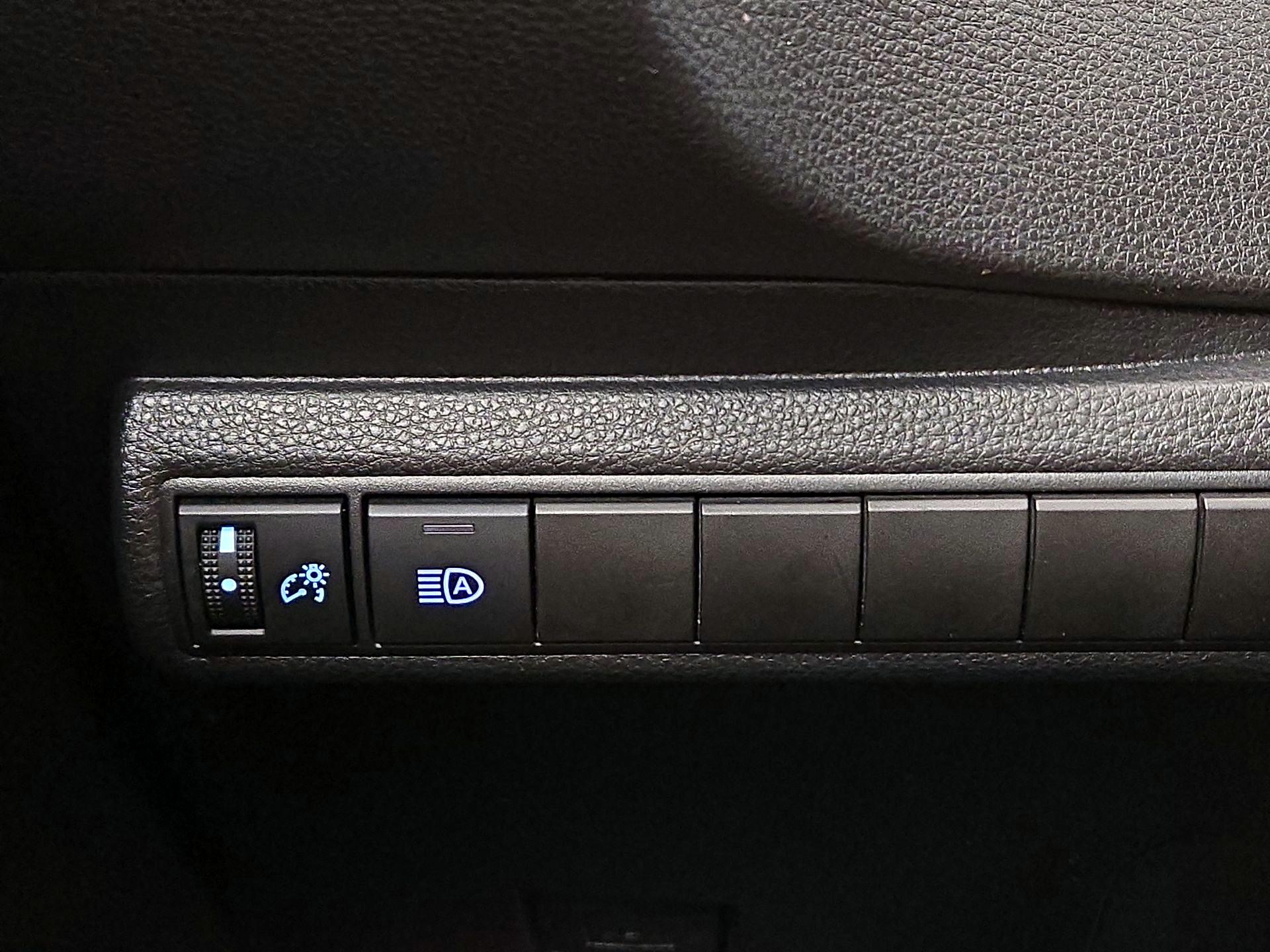 Thumbnail: 2020 Toyota Corolla - 13