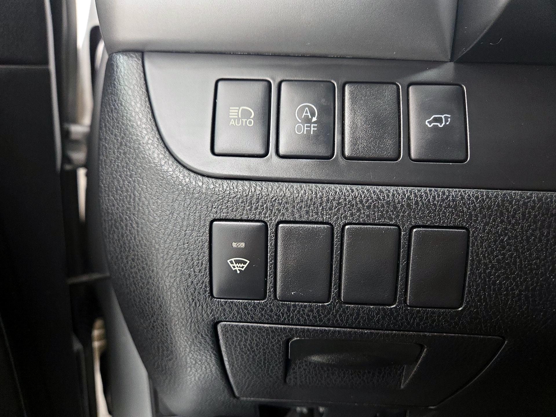 Thumbnail: 2017 Toyota Highlander - 13