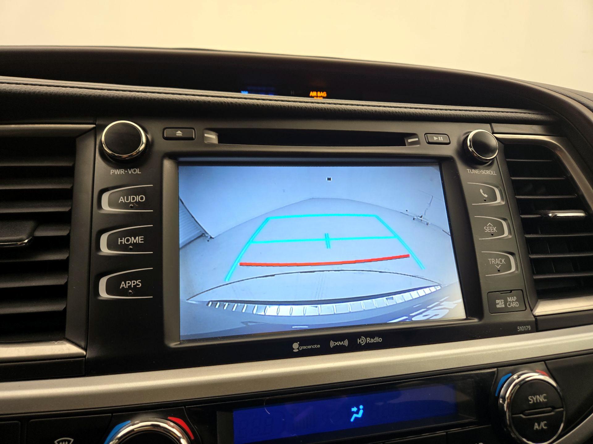 Thumbnail: 2017 Toyota Highlander - 14