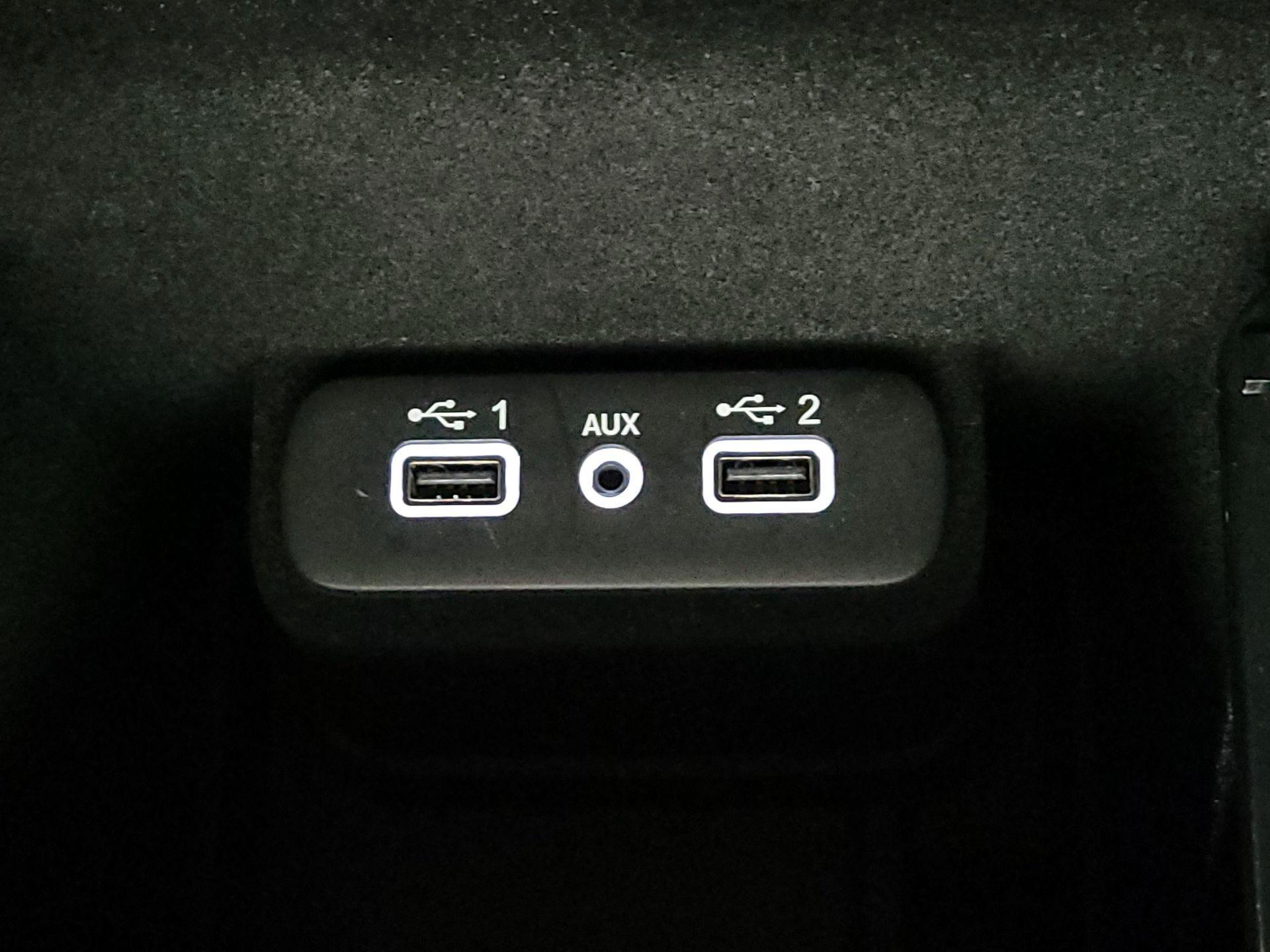 Thumbnail: 2020 Dodge Charger - 18