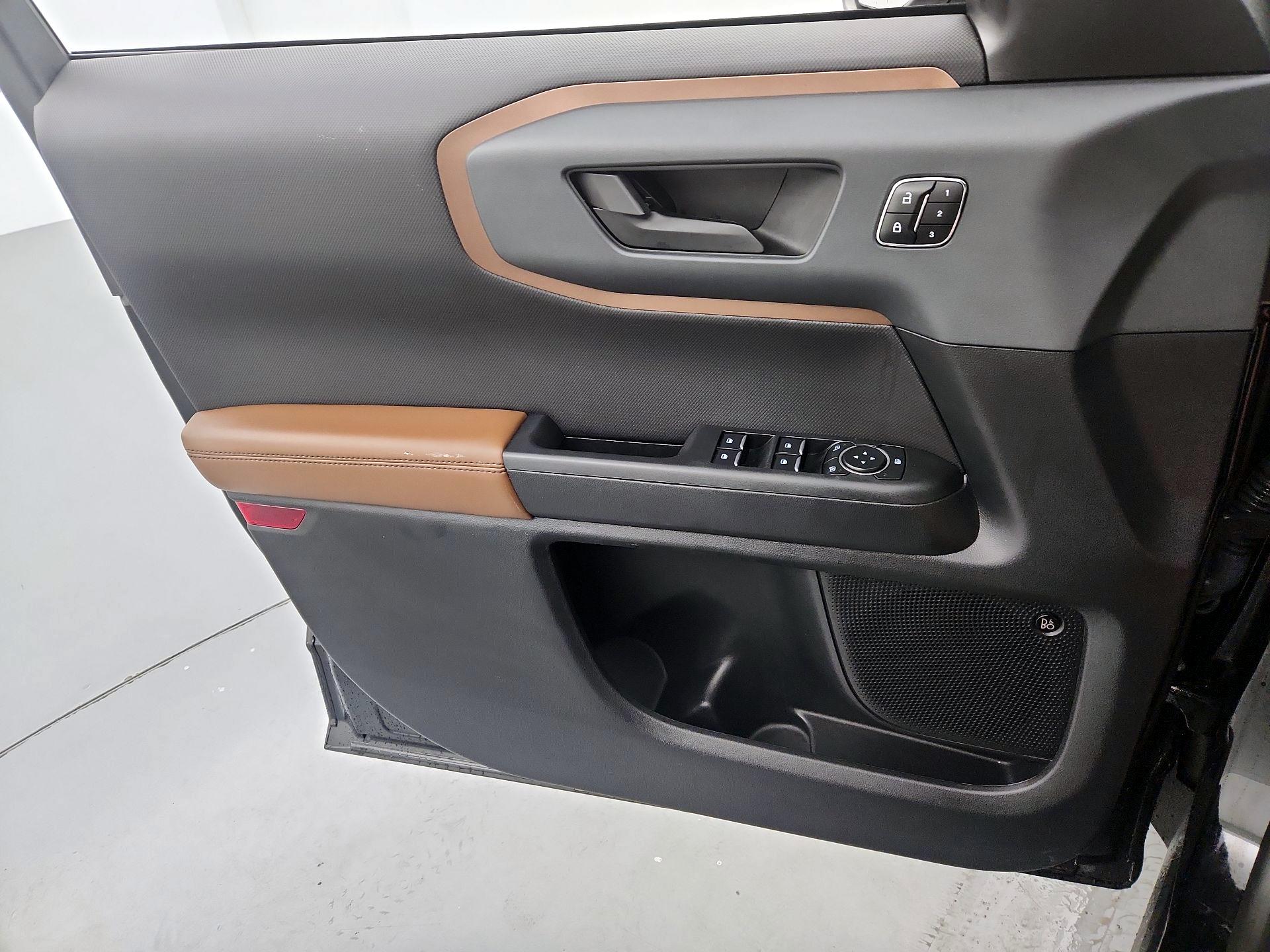 Thumbnail: 2023 Ford Bronco Sport - 12