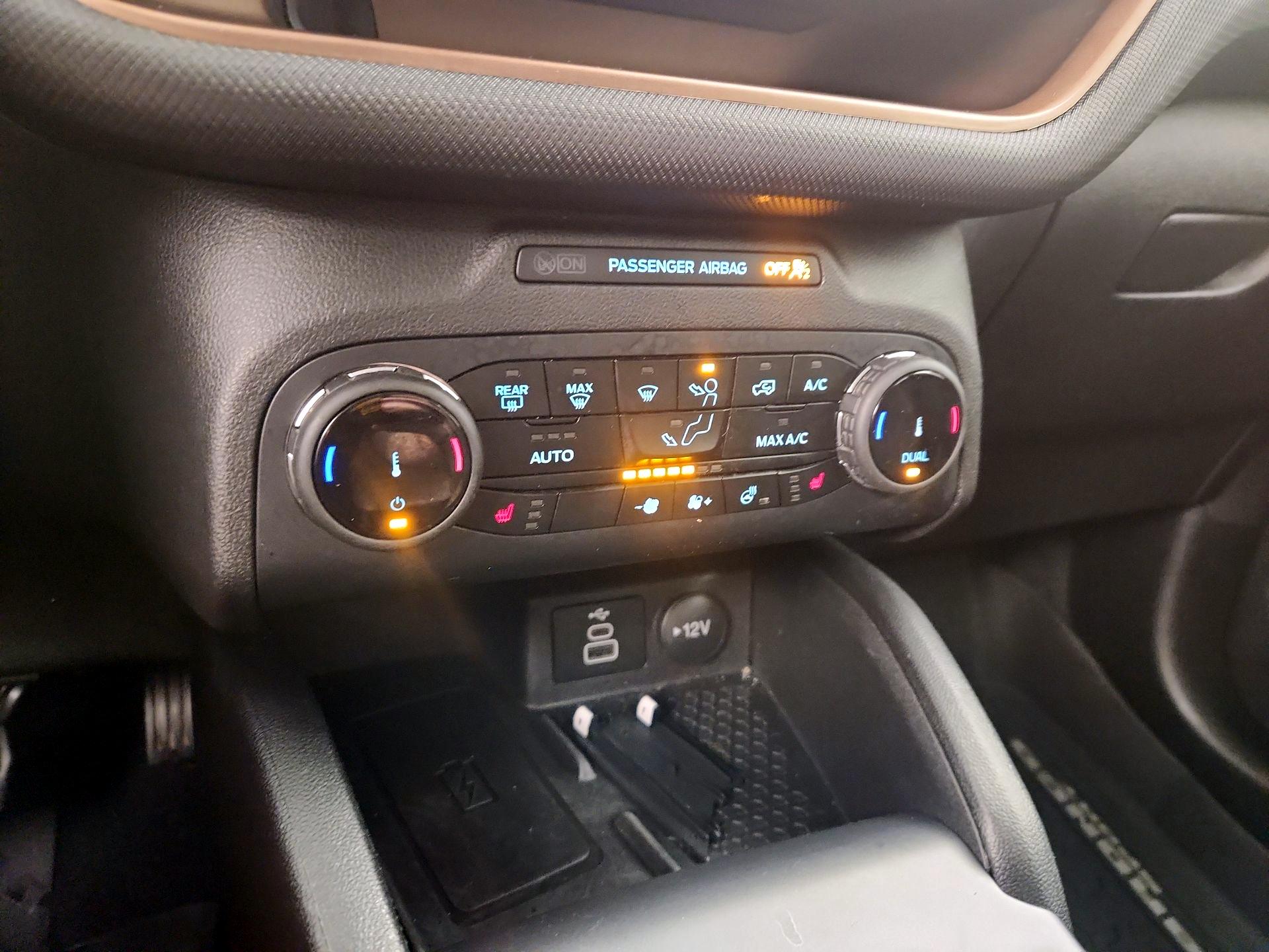 Thumbnail: 2023 Ford Bronco Sport - 16