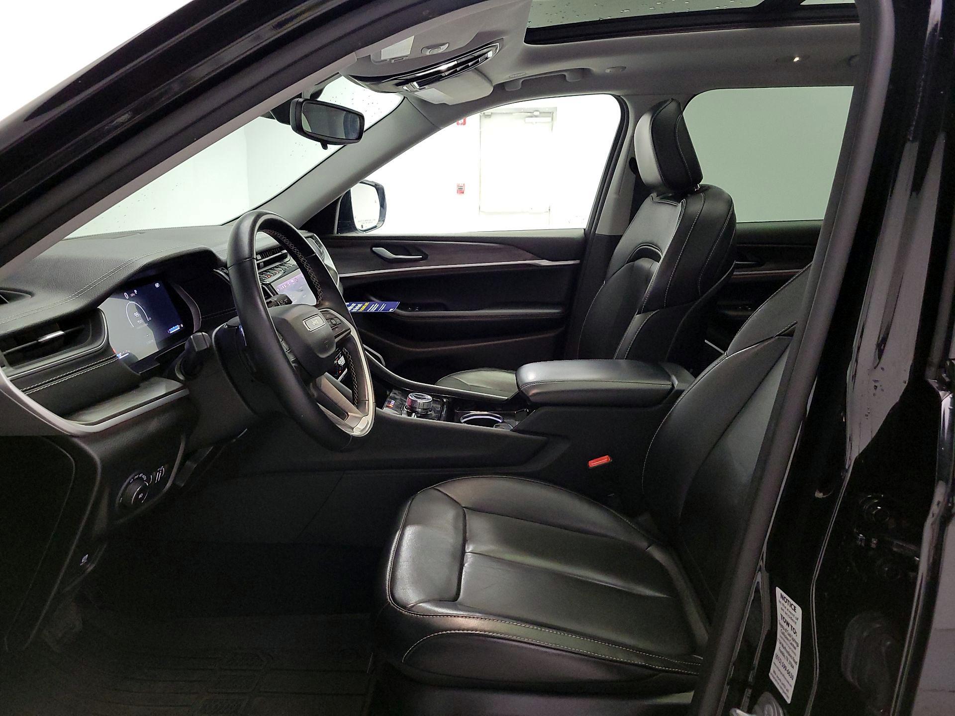 Thumbnail: 2022 Jeep Grand Cherokee L - 11