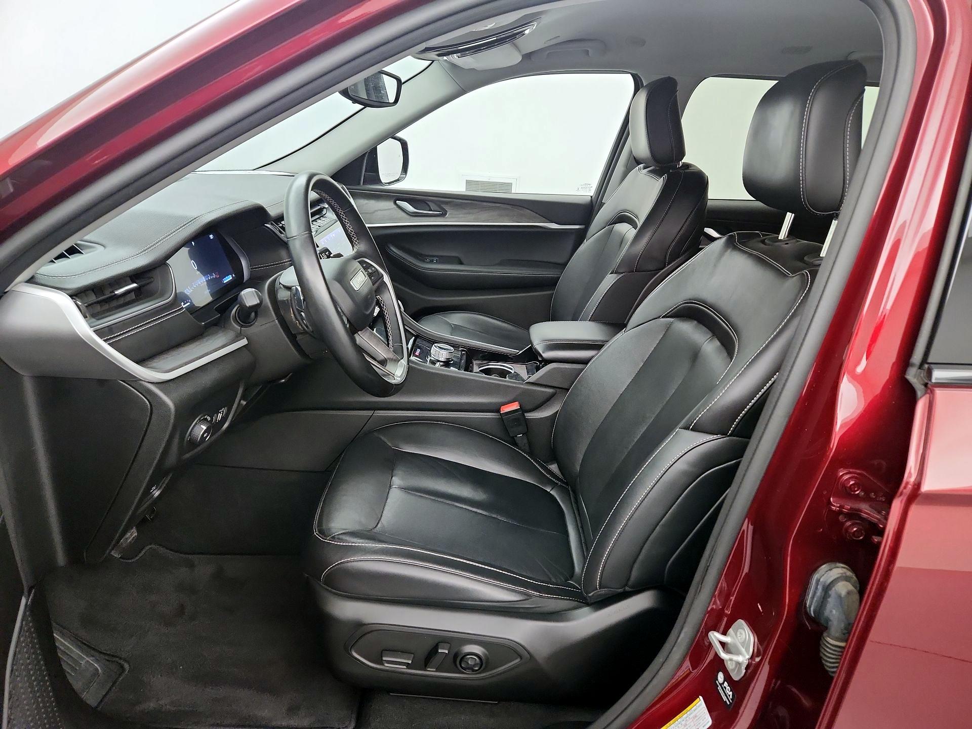 Thumbnail: 2022 Jeep Grand Cherokee L - 11