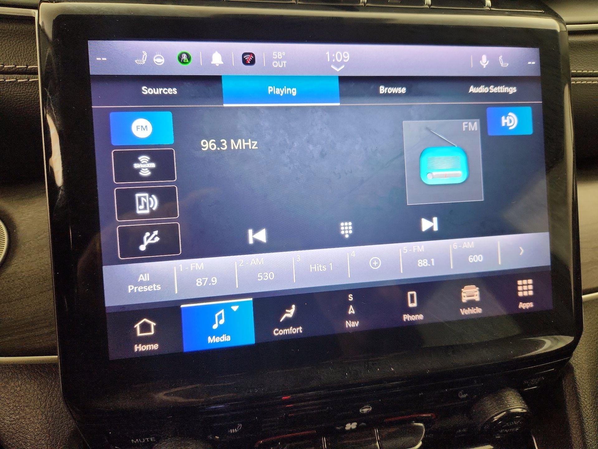 Thumbnail: 2022 Jeep Grand Cherokee L - 16