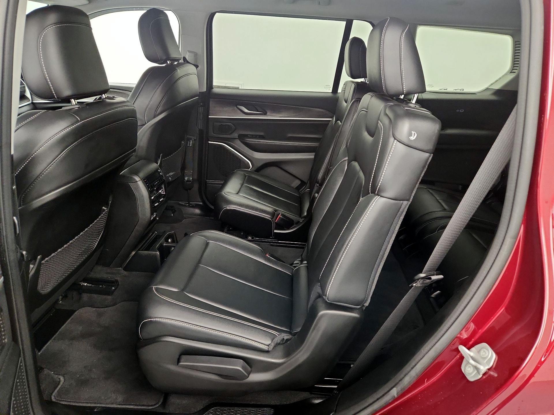 Thumbnail: 2022 Jeep Grand Cherokee L - 20