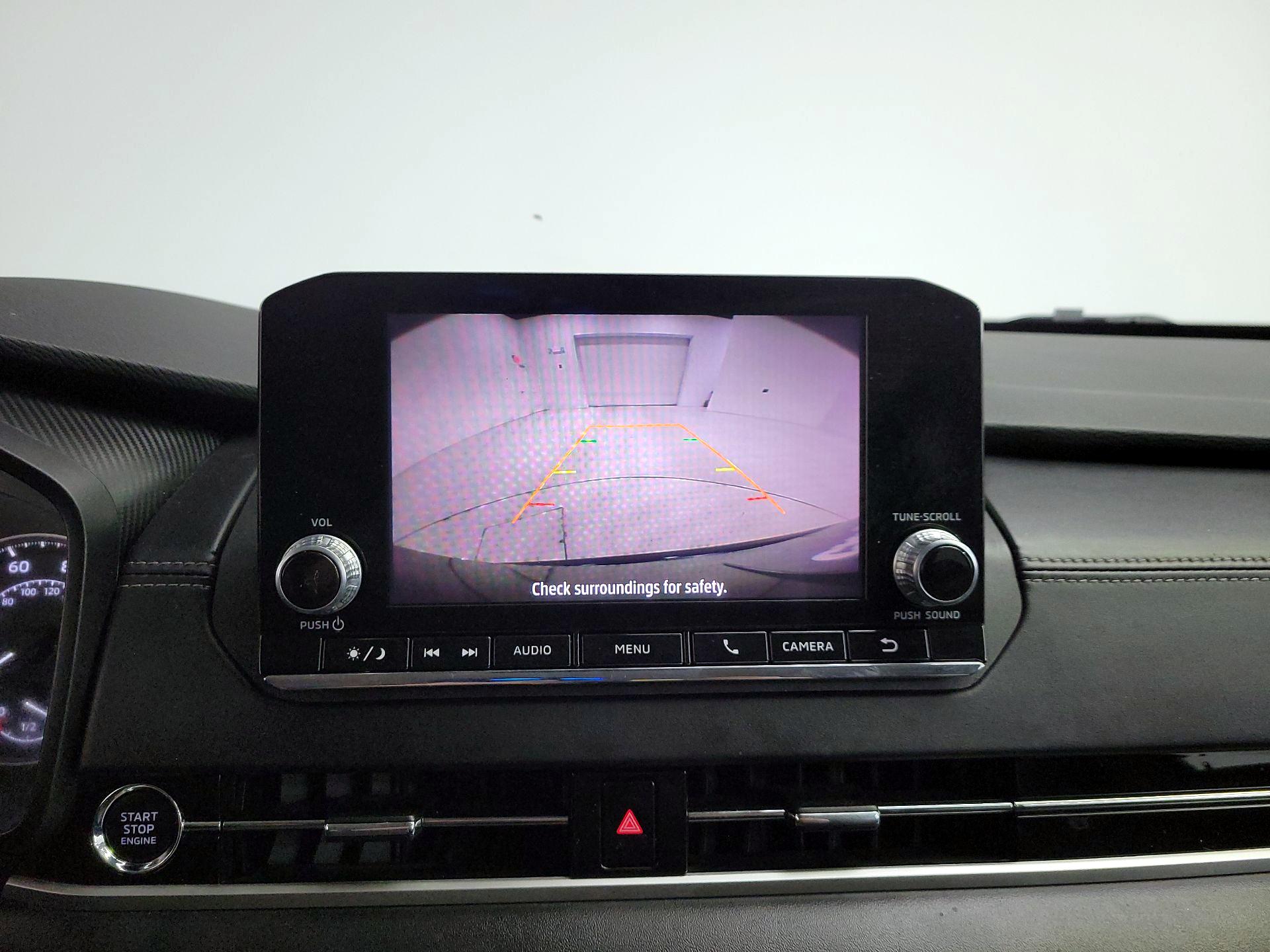 Thumbnail: 2023 Mitsubishi Outlander - 14