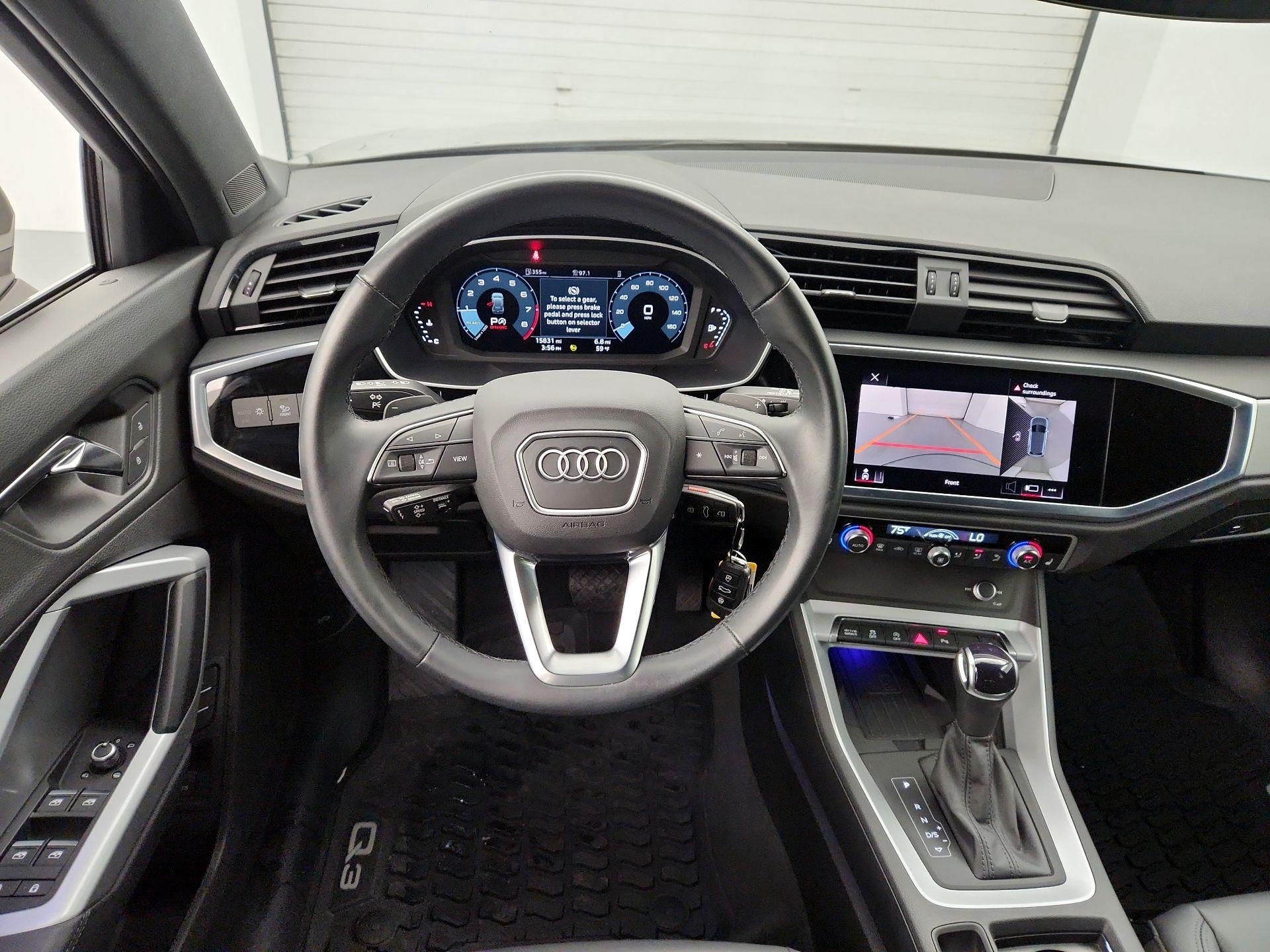 Thumbnail: 2022 Audi Q3 - 10