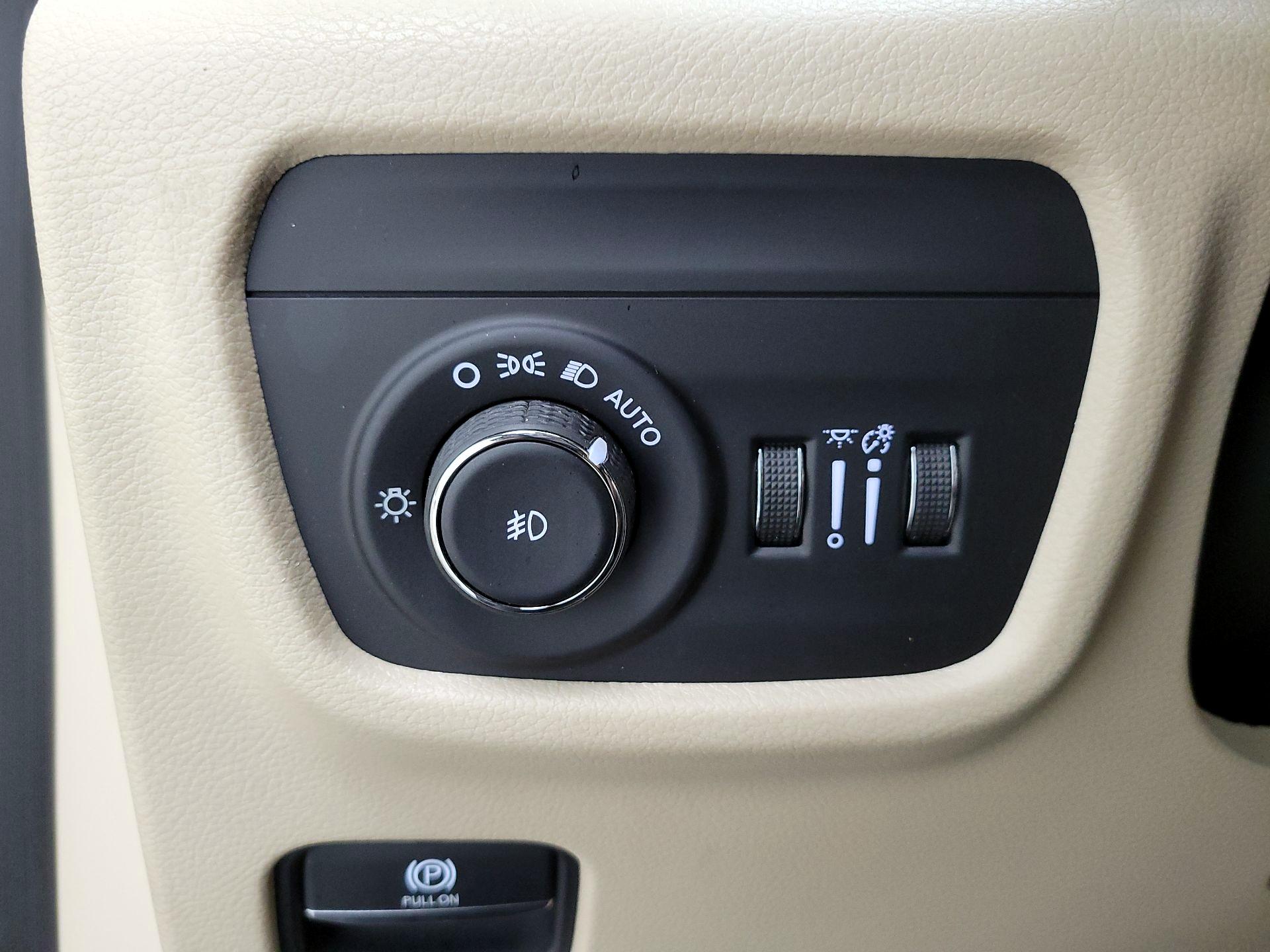 Thumbnail: 2021 Jeep Grand Cherokee L - 13