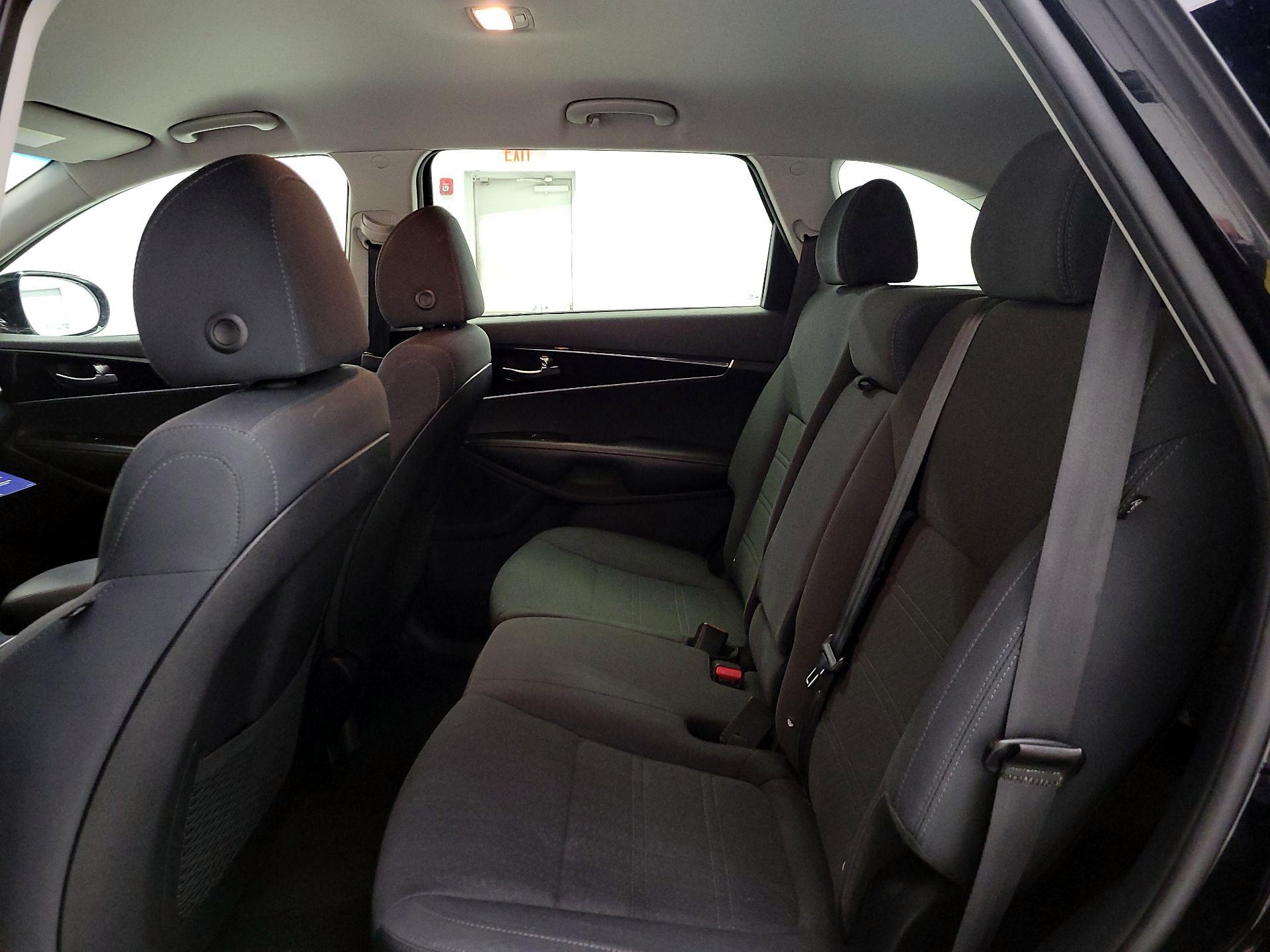 Thumbnail: 2020 Kia Sorento - 19