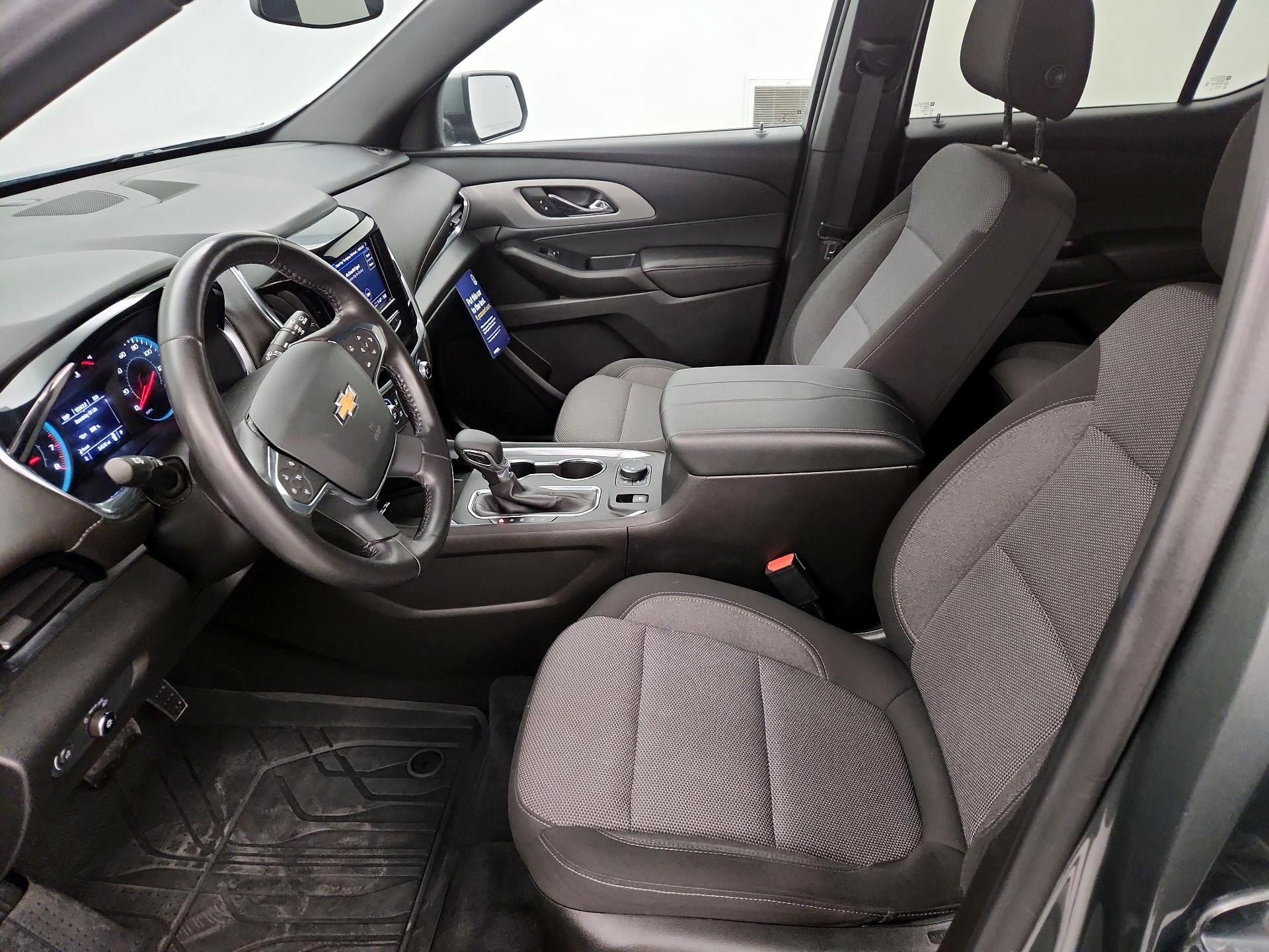 Thumbnail: 2022 Chevrolet Traverse - 11