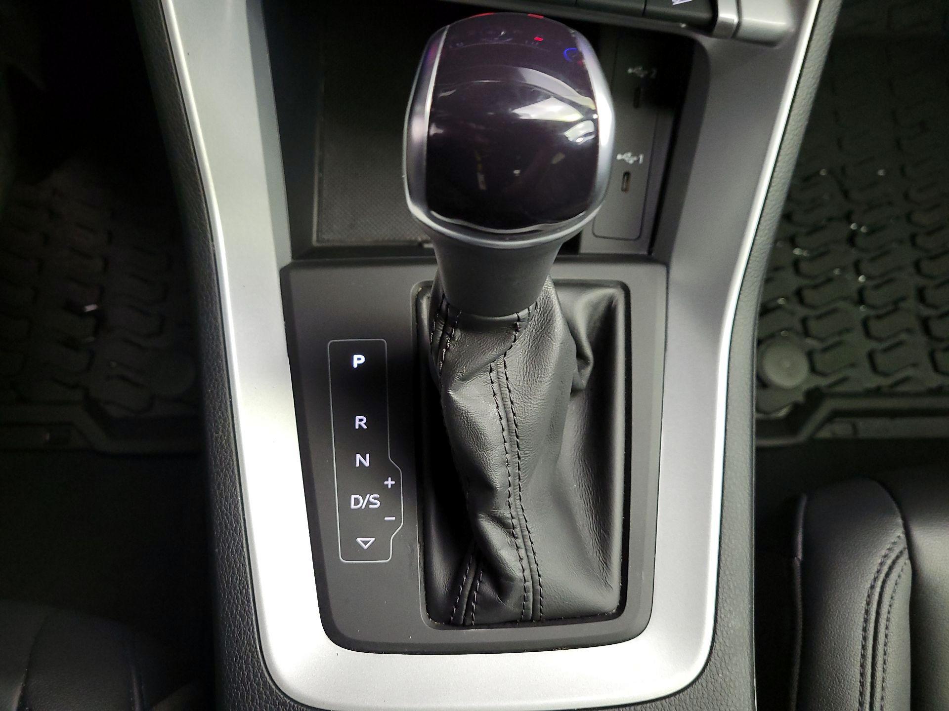 Thumbnail: 2022 Audi Q3 - 17