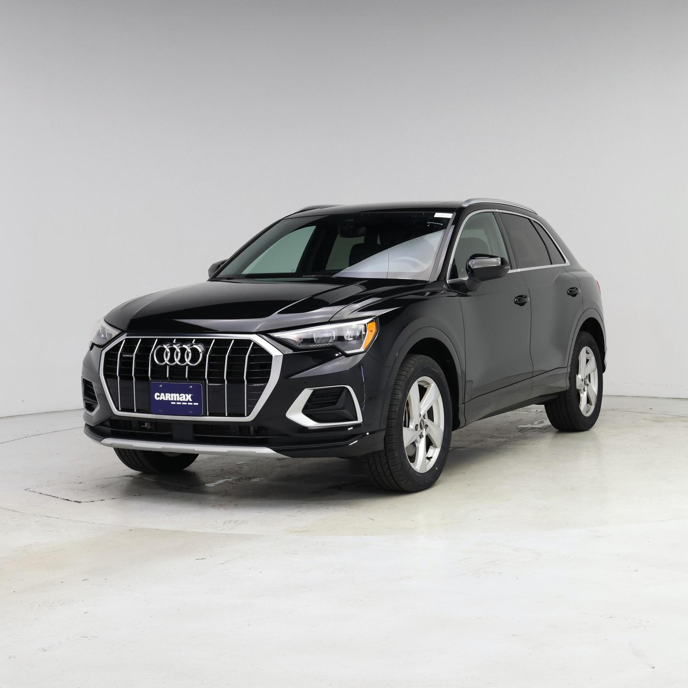 Thumbnail: 2022 Audi Q3 - 4