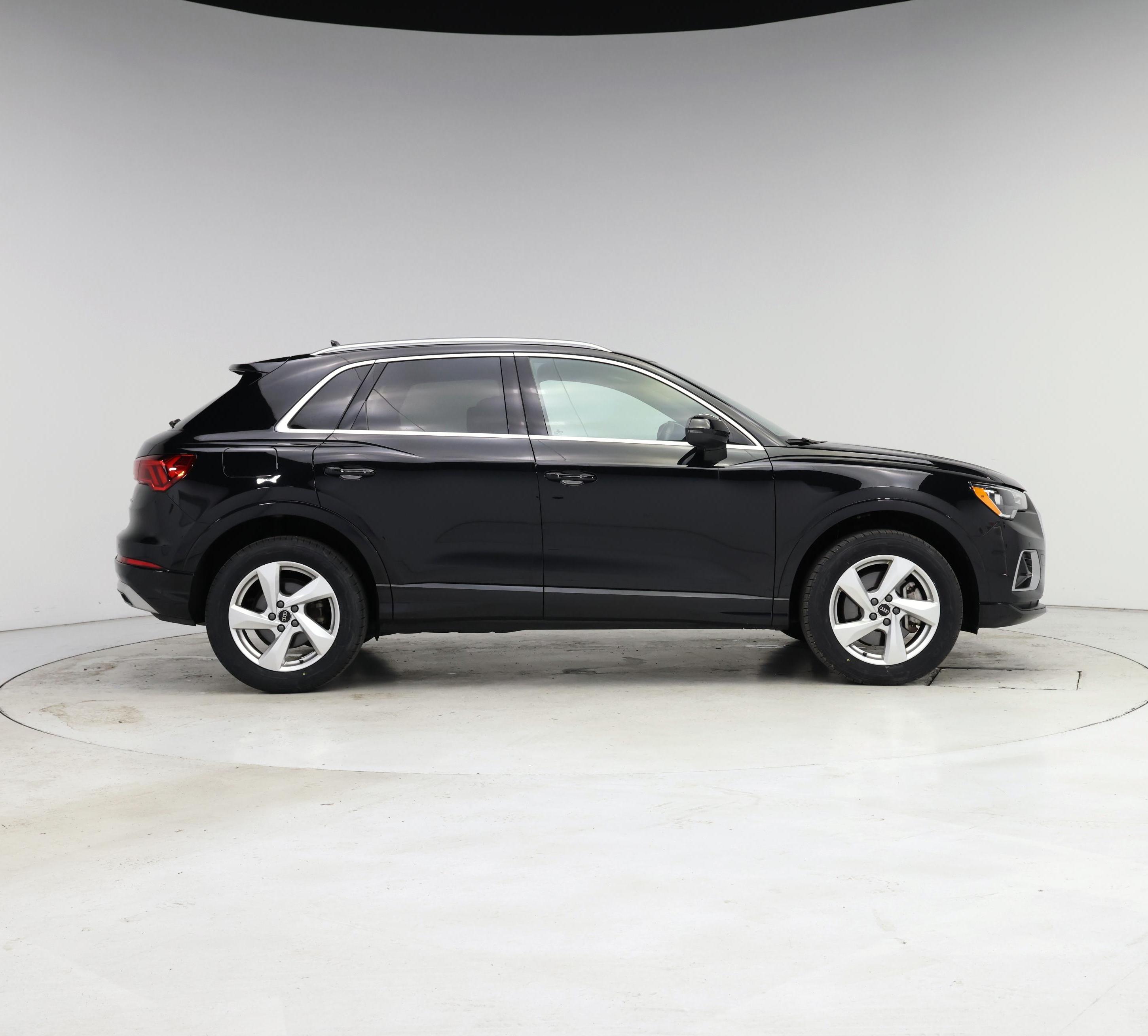 Thumbnail: 2022 Audi Q3 - 7