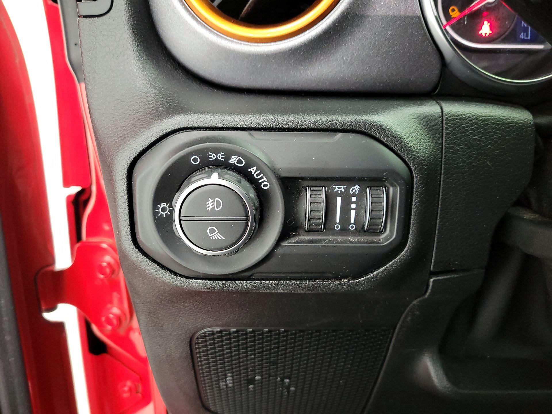 Thumbnail: 2021 Jeep Gladiator - 13