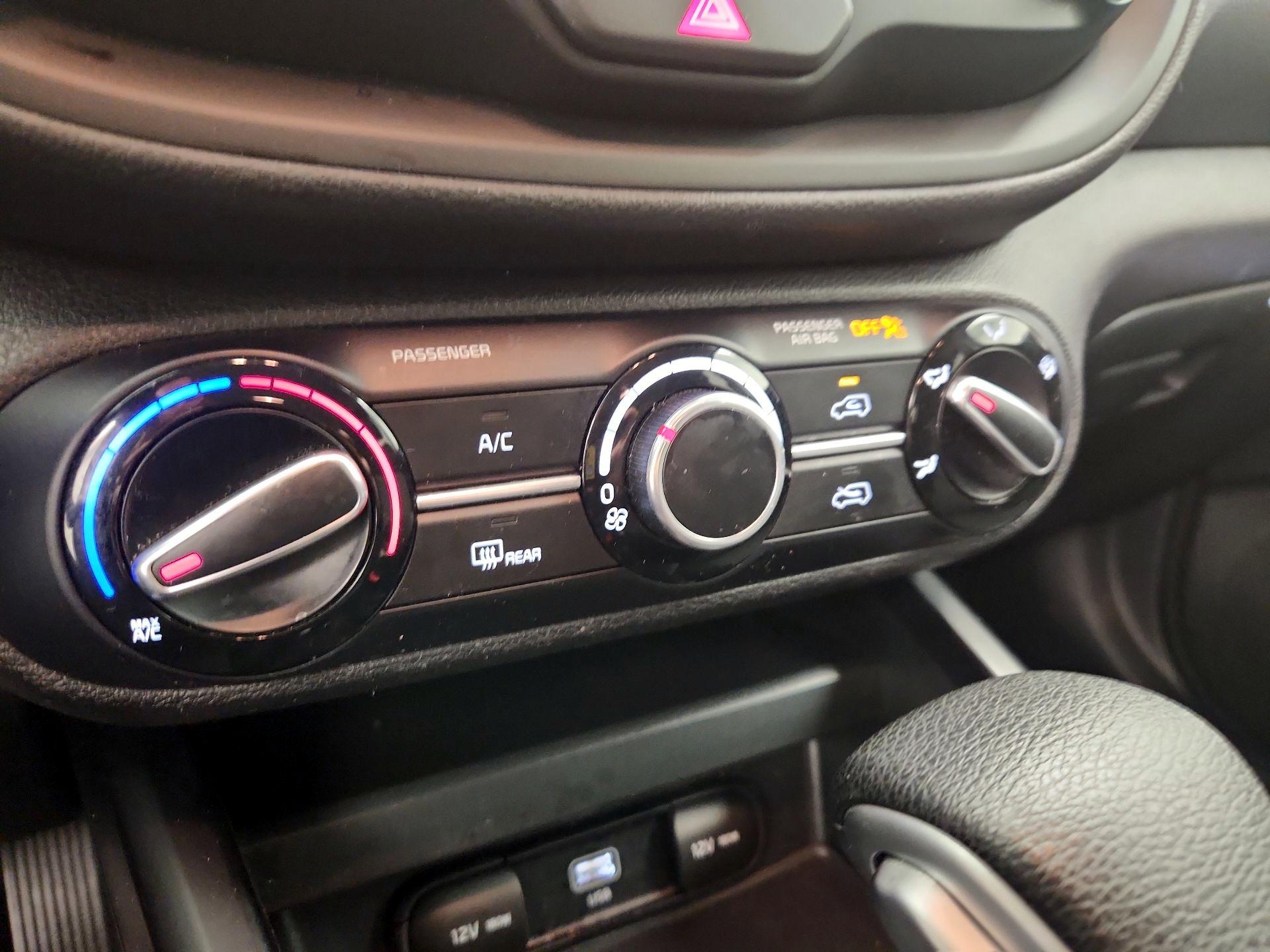 Thumbnail: 2023 Kia Soul - 16