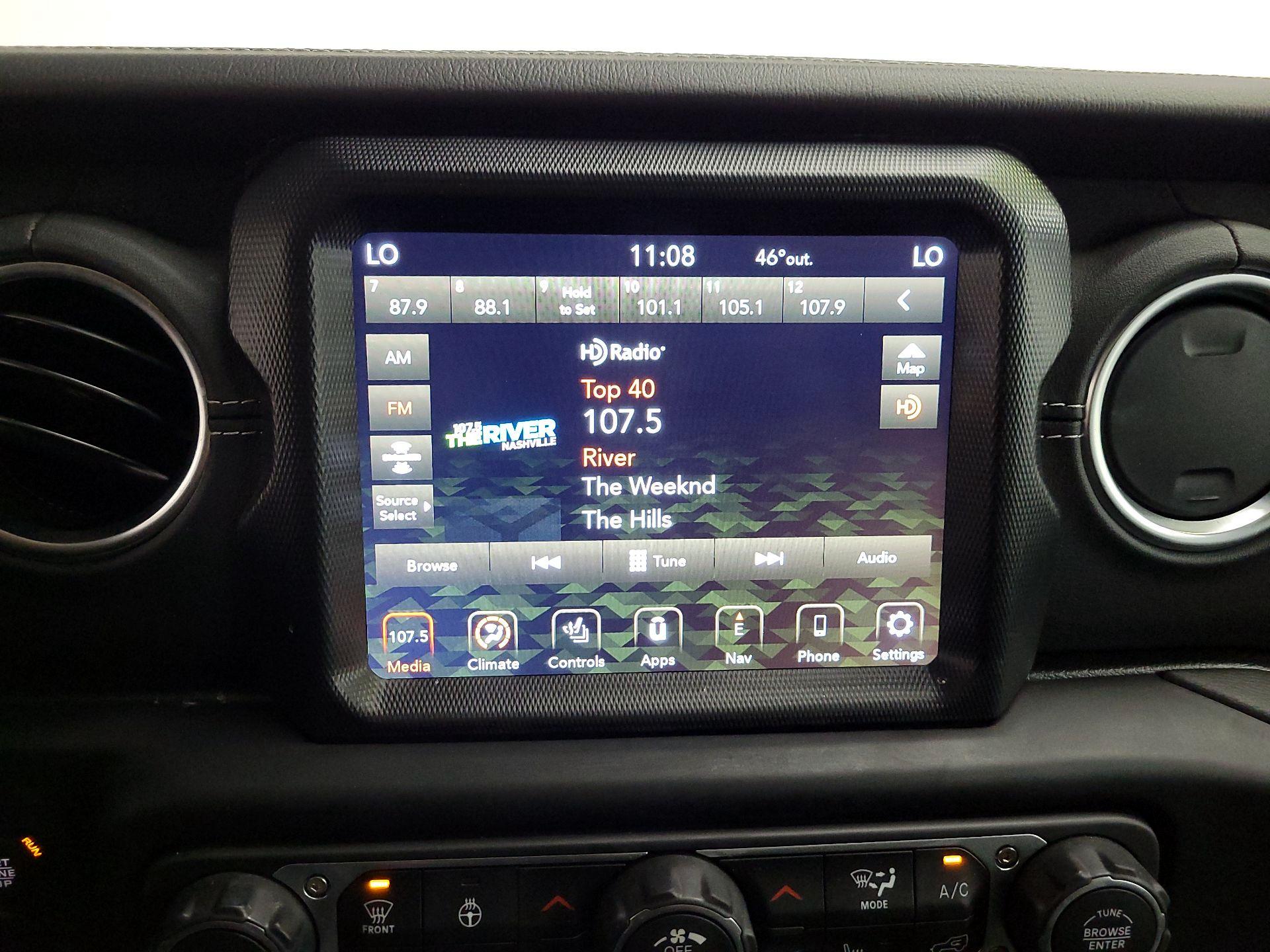 Thumbnail: 2022 Jeep Wrangler - 16