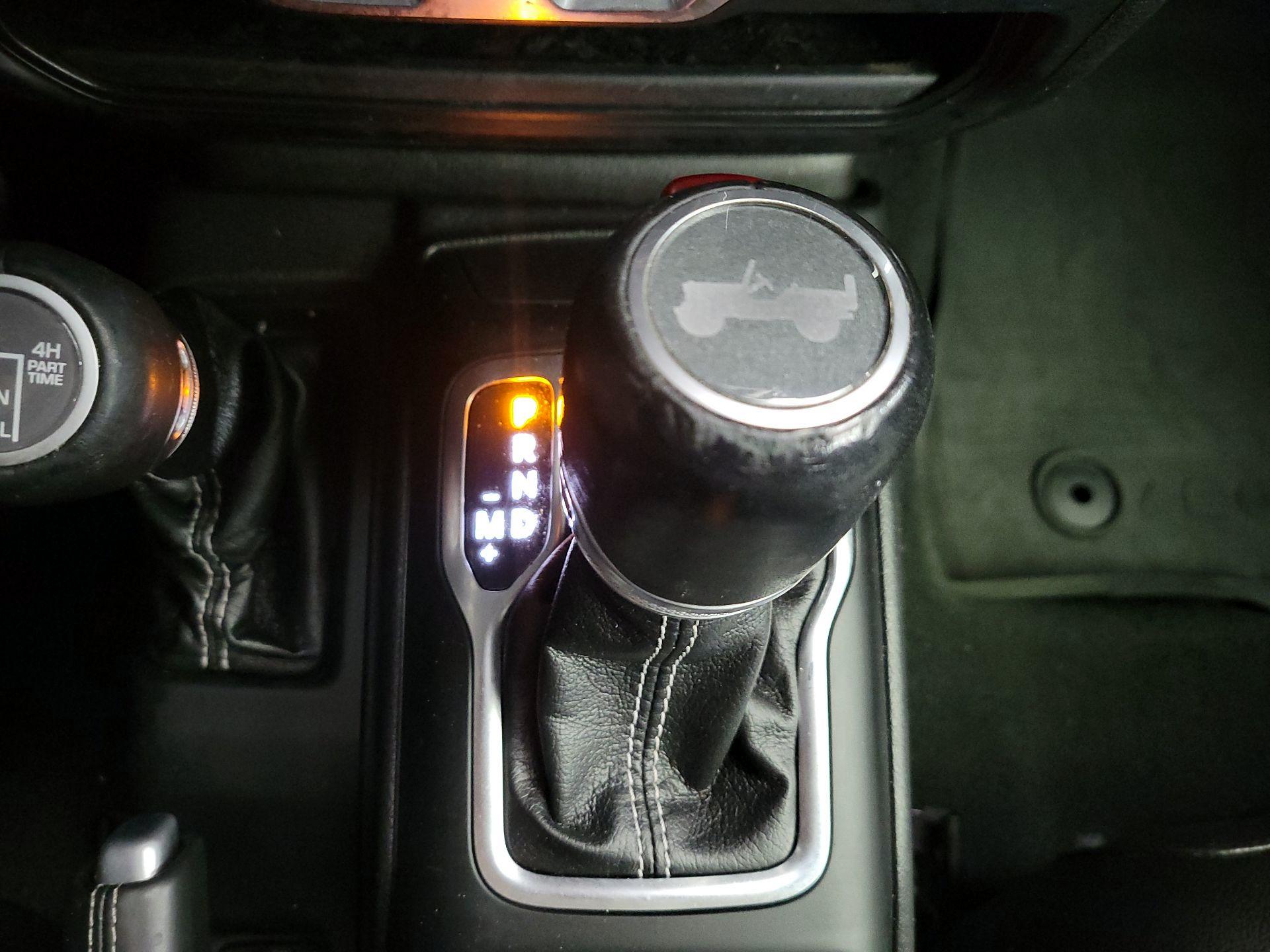 Thumbnail: 2022 Jeep Wrangler - 18