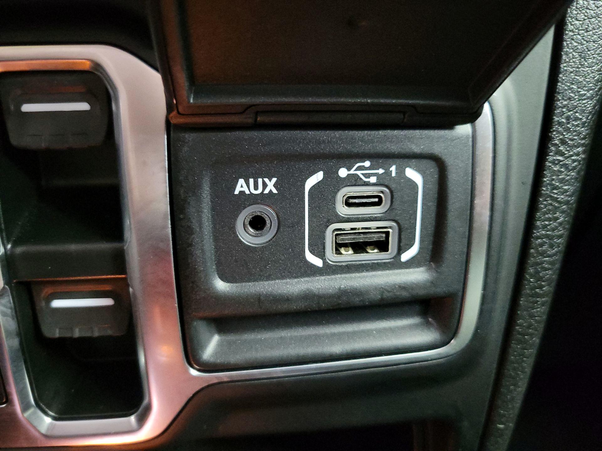 Thumbnail: 2024 Jeep Wrangler - 18