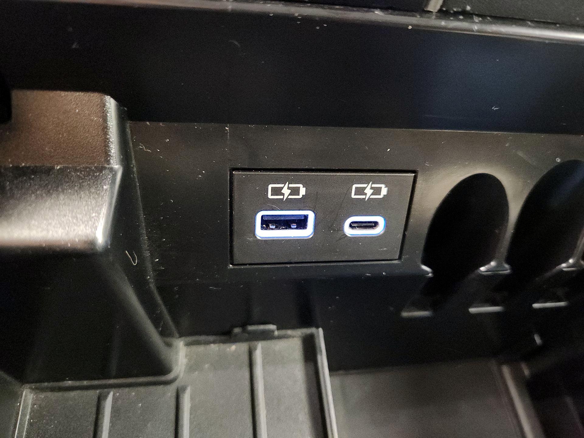 Thumbnail: 2024 Toyota Tundra - 18