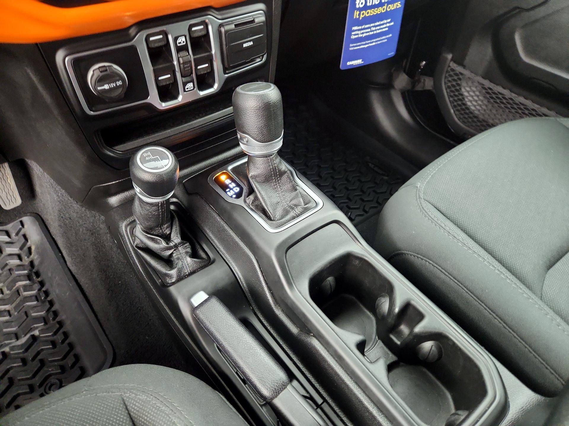 Thumbnail: 2020 Jeep Gladiator - 17