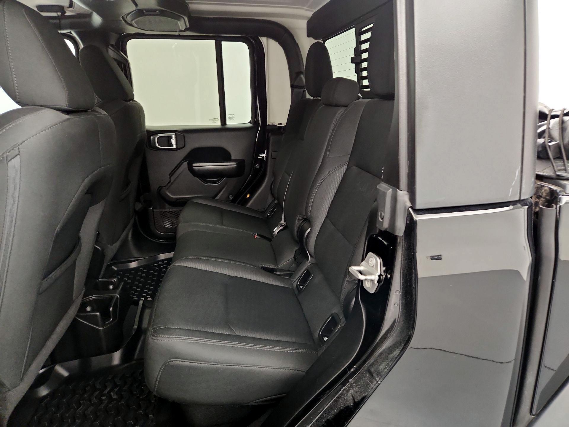 Thumbnail: 2020 Jeep Gladiator - 19