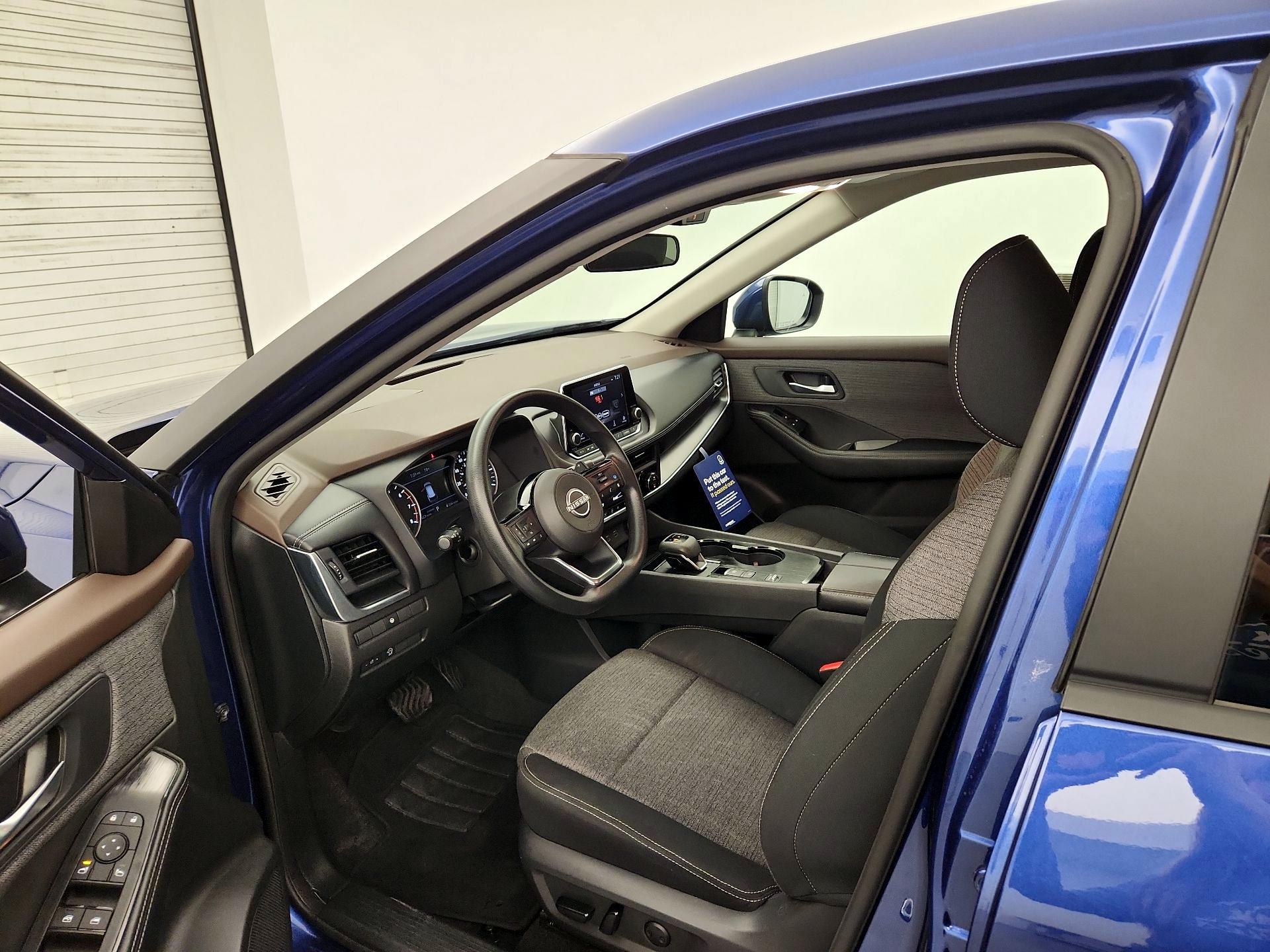 Thumbnail: 2023 Nissan Rogue - 11