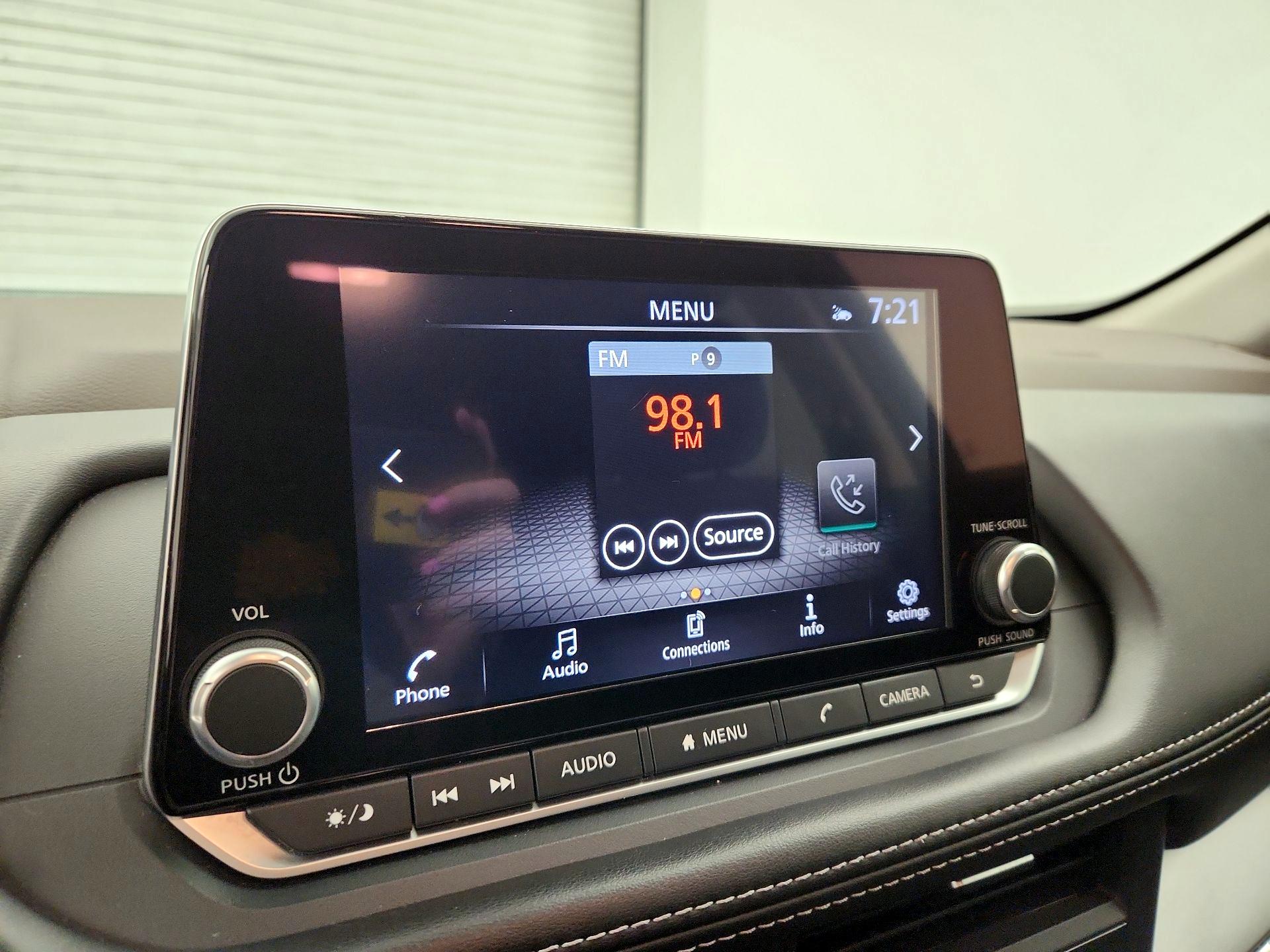 Thumbnail: 2023 Nissan Rogue - 15