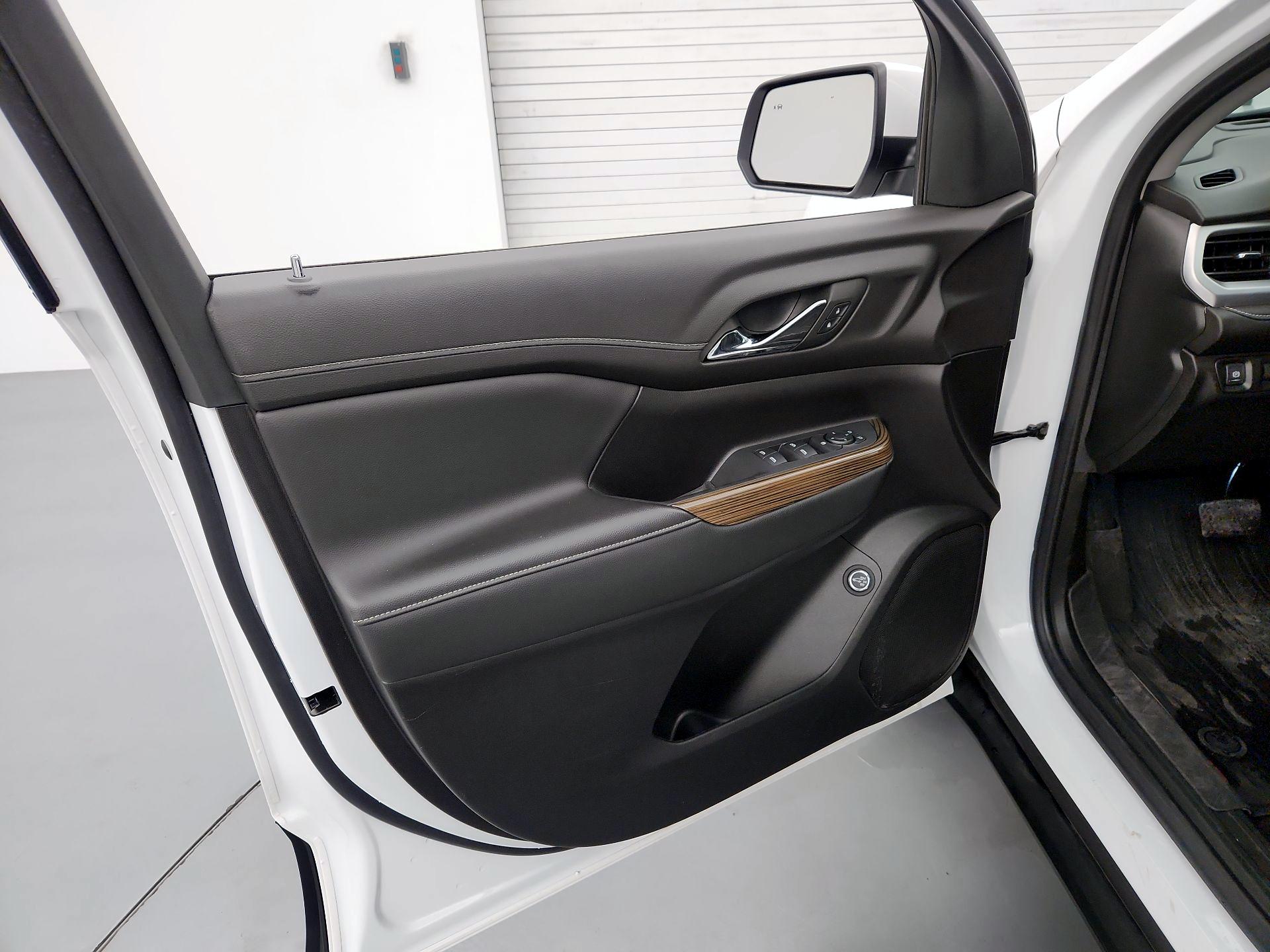 Thumbnail: 2023 GMC Acadia - 12