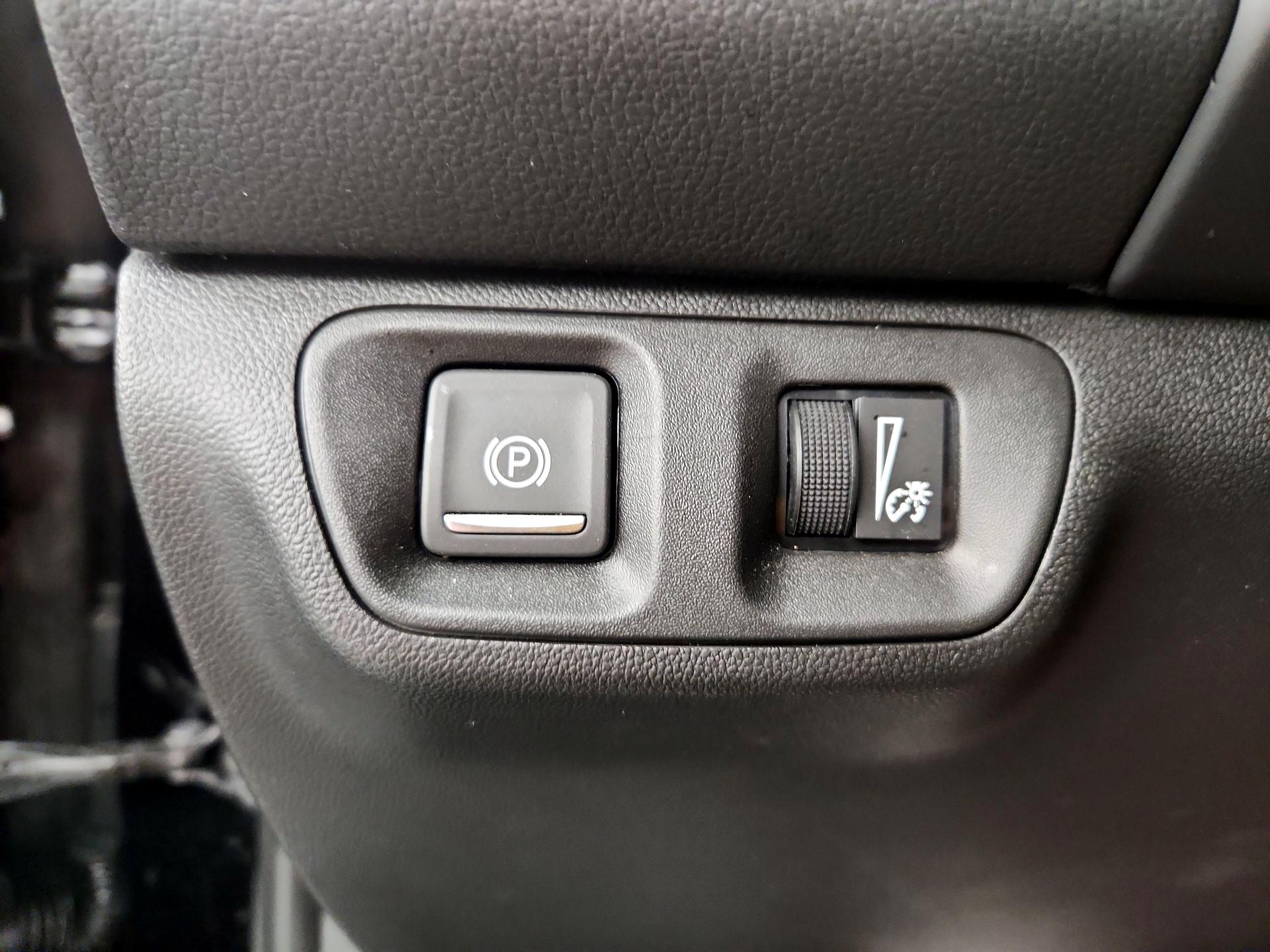 Thumbnail: 2023 GMC Acadia - 13