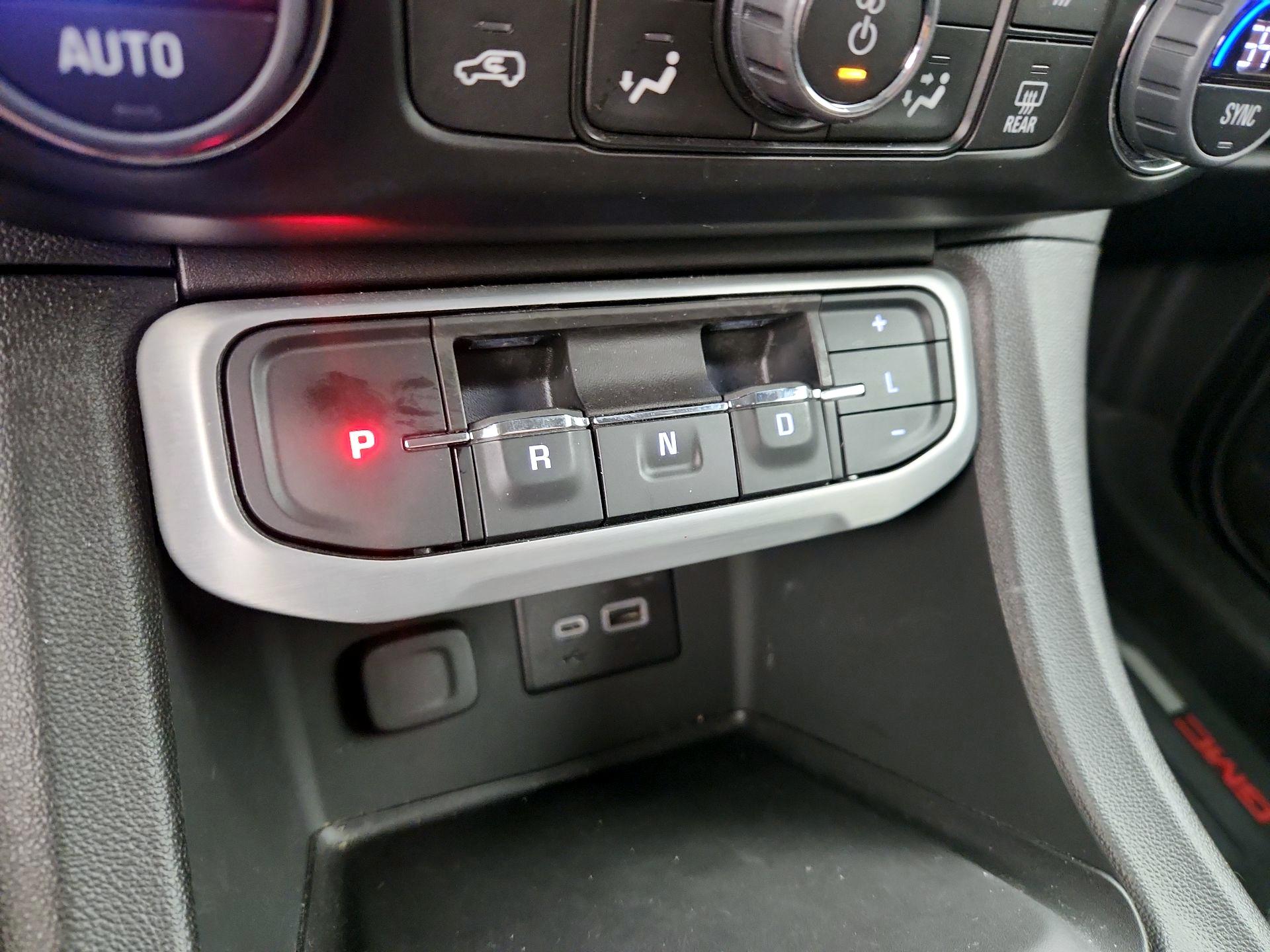 Thumbnail: 2023 GMC Acadia - 17