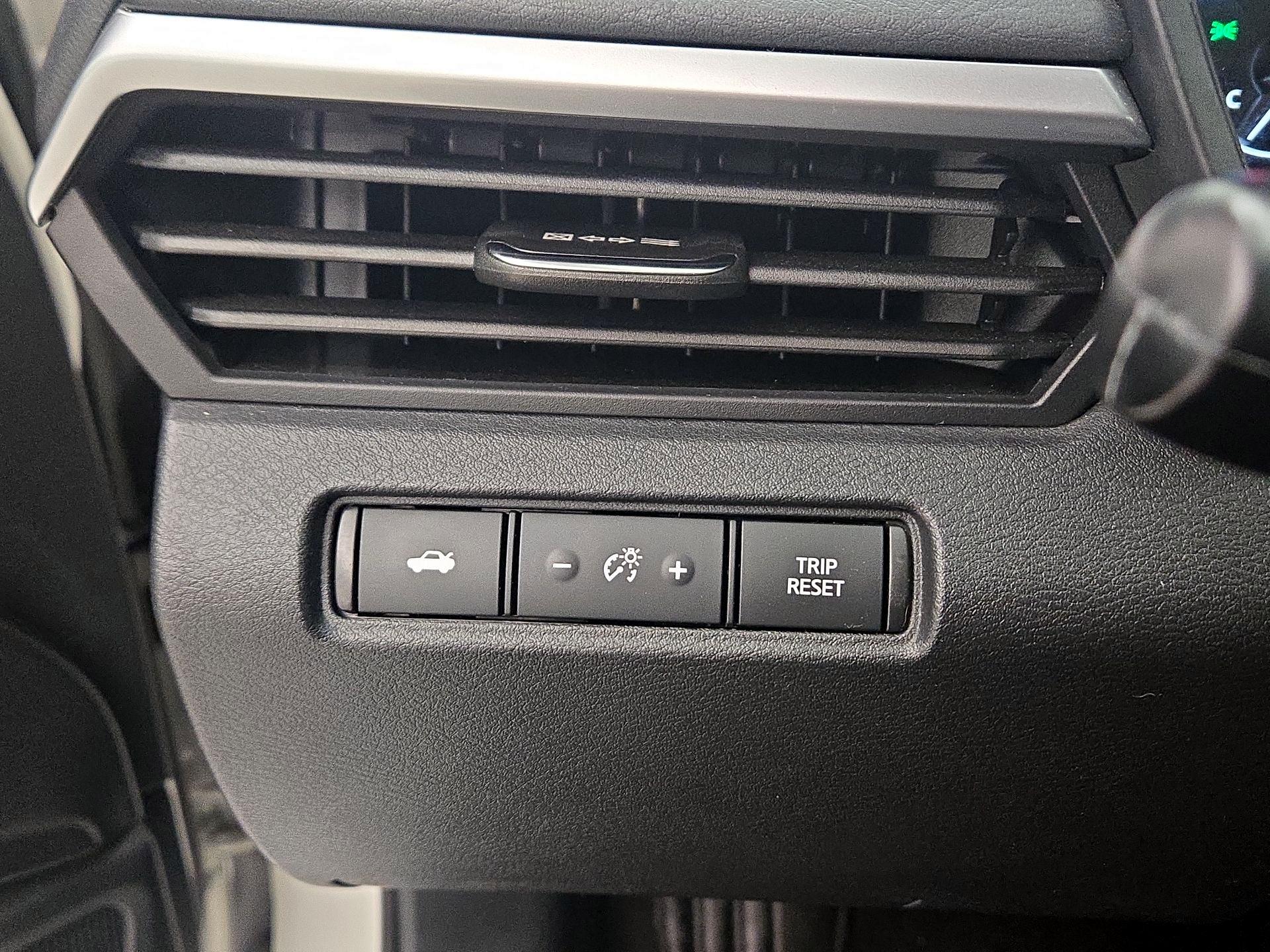 Thumbnail: 2022 Nissan Altima - 13