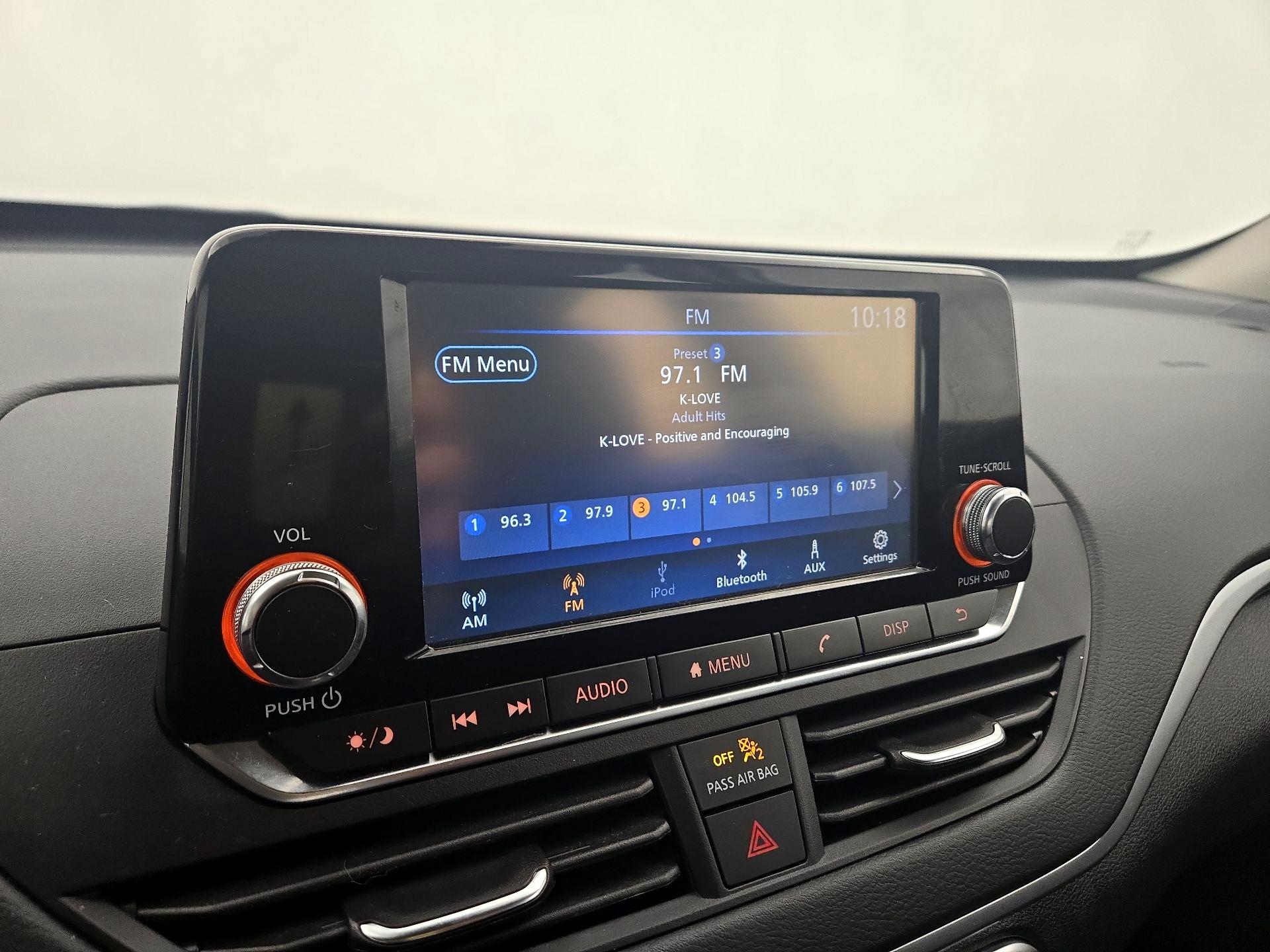 Thumbnail: 2022 Nissan Altima - 15