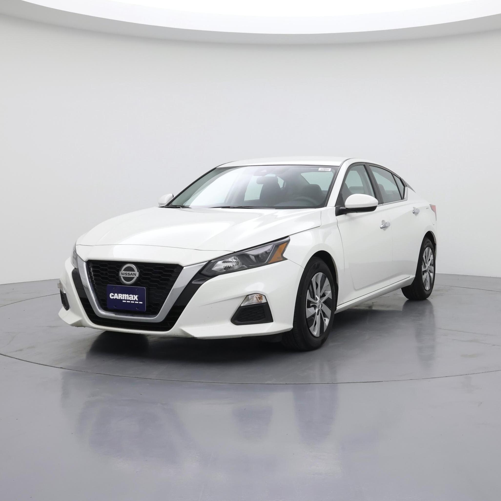 Thumbnail: 2022 Nissan Altima - 4