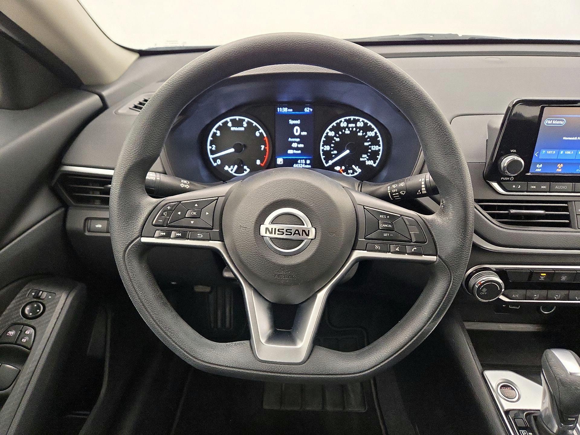 Thumbnail: 2022 Nissan Altima - 10