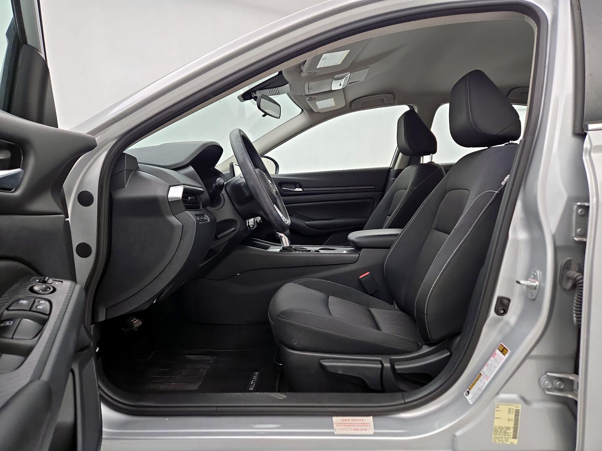 Thumbnail: 2022 Nissan Altima - 11