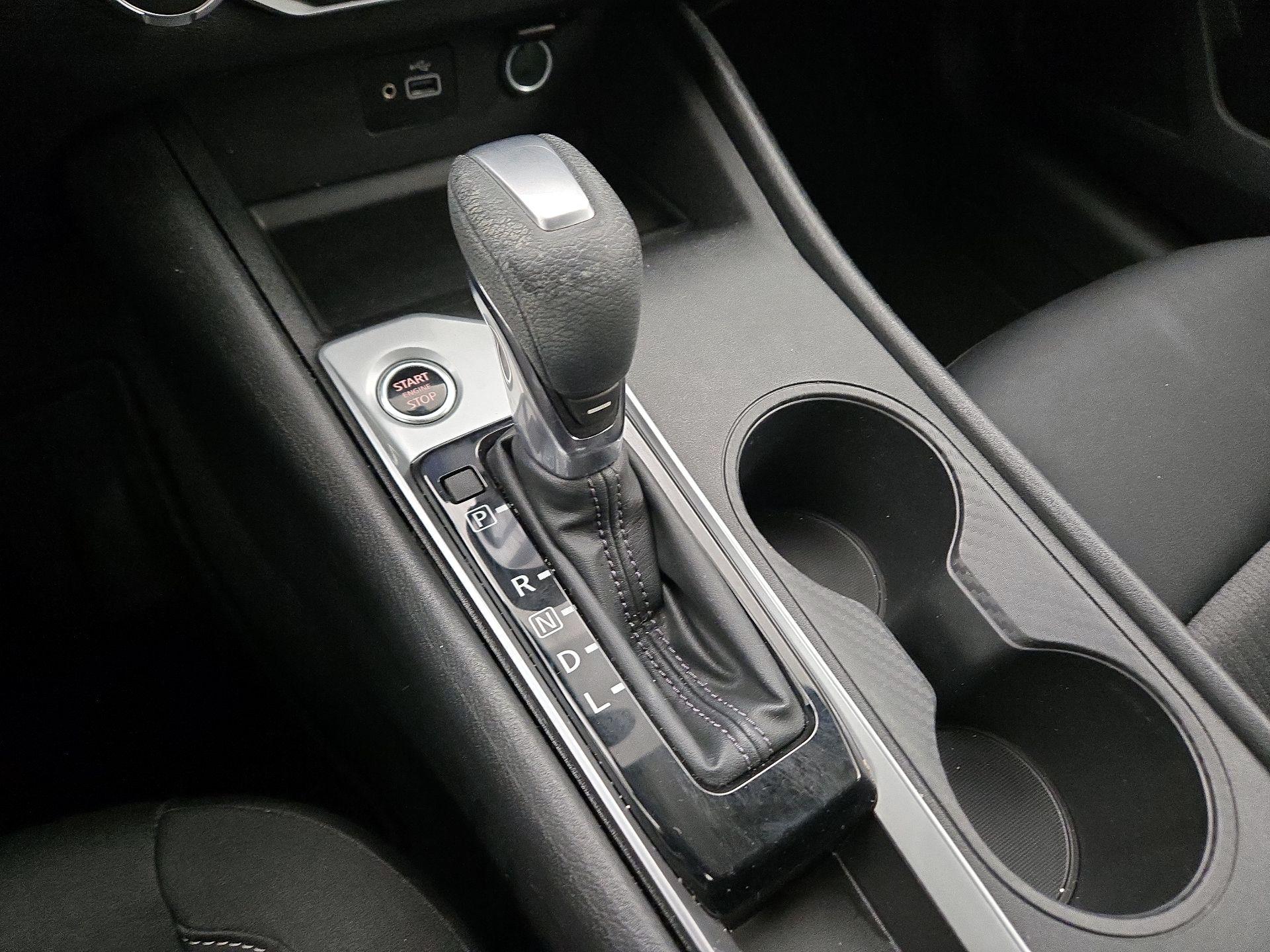 Thumbnail: 2022 Nissan Altima - 17