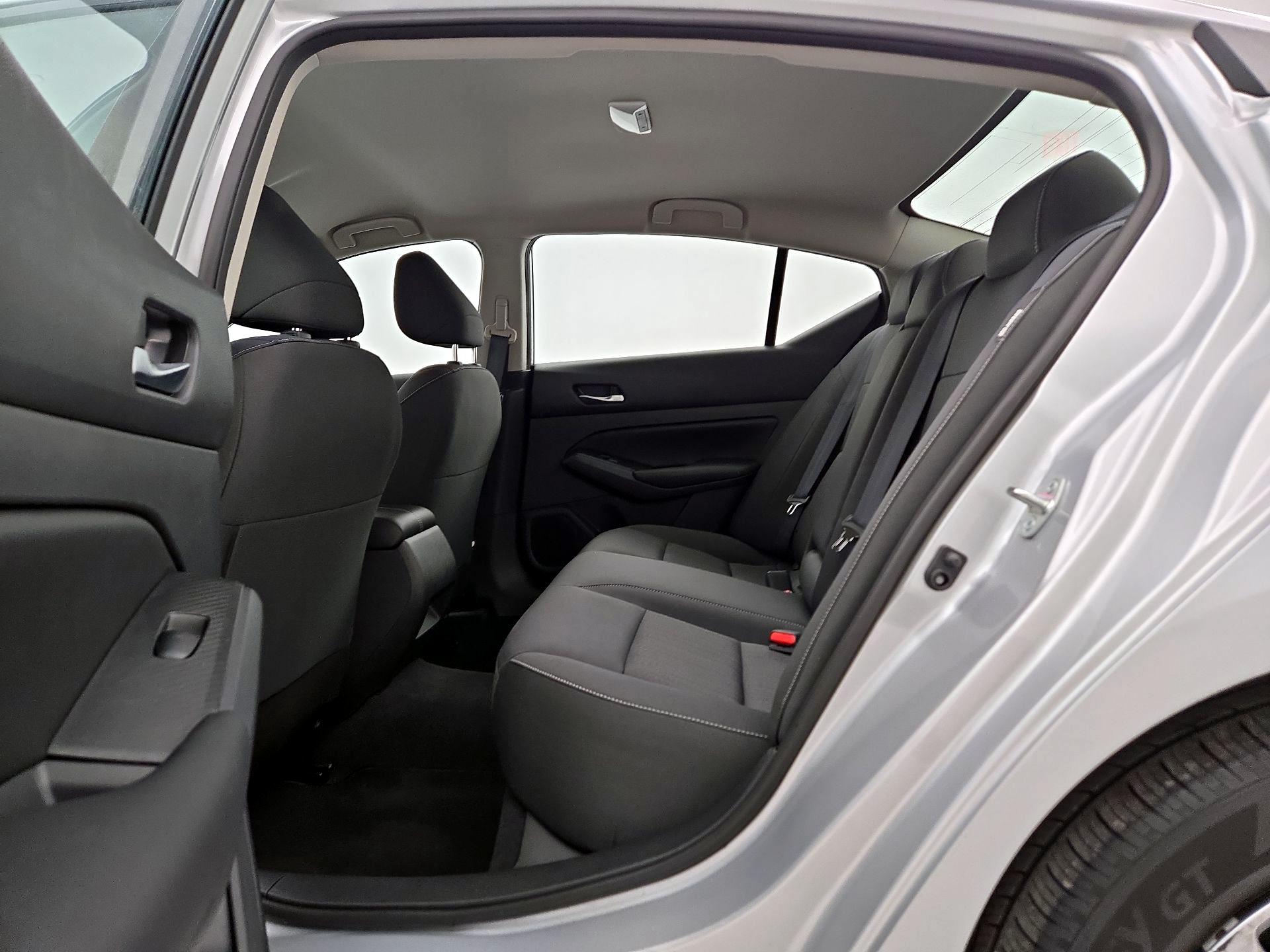 Thumbnail: 2022 Nissan Altima - 19