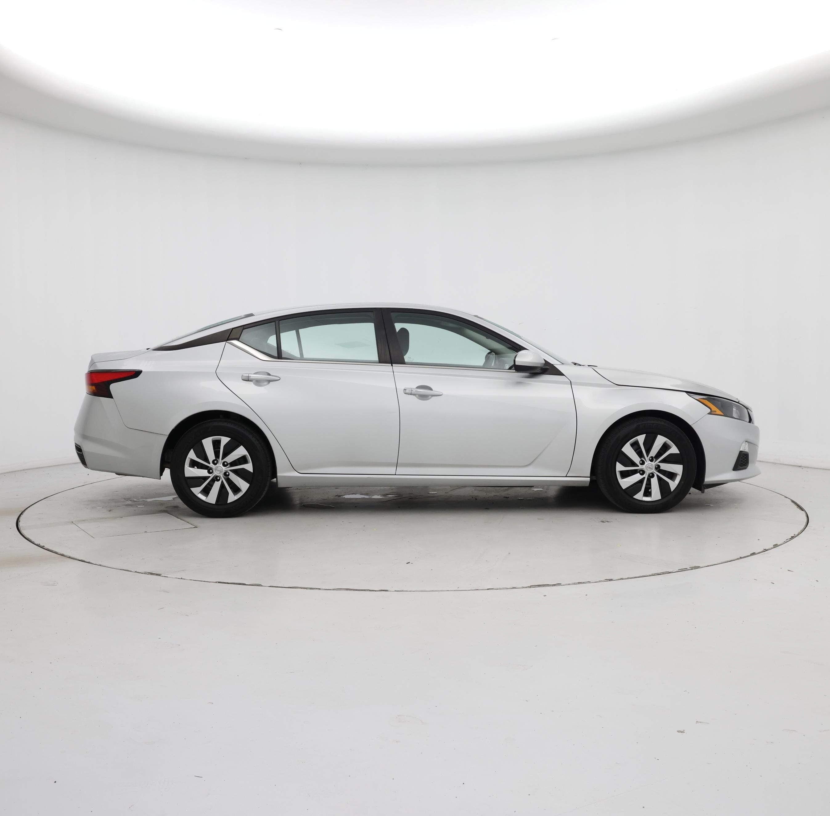 Thumbnail: 2022 Nissan Altima - 7