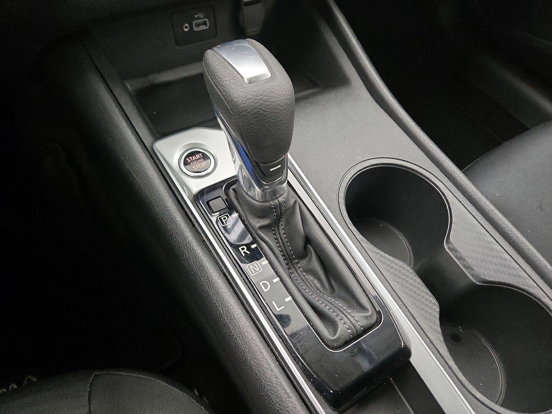 Thumbnail: 2022 Nissan Altima - 17